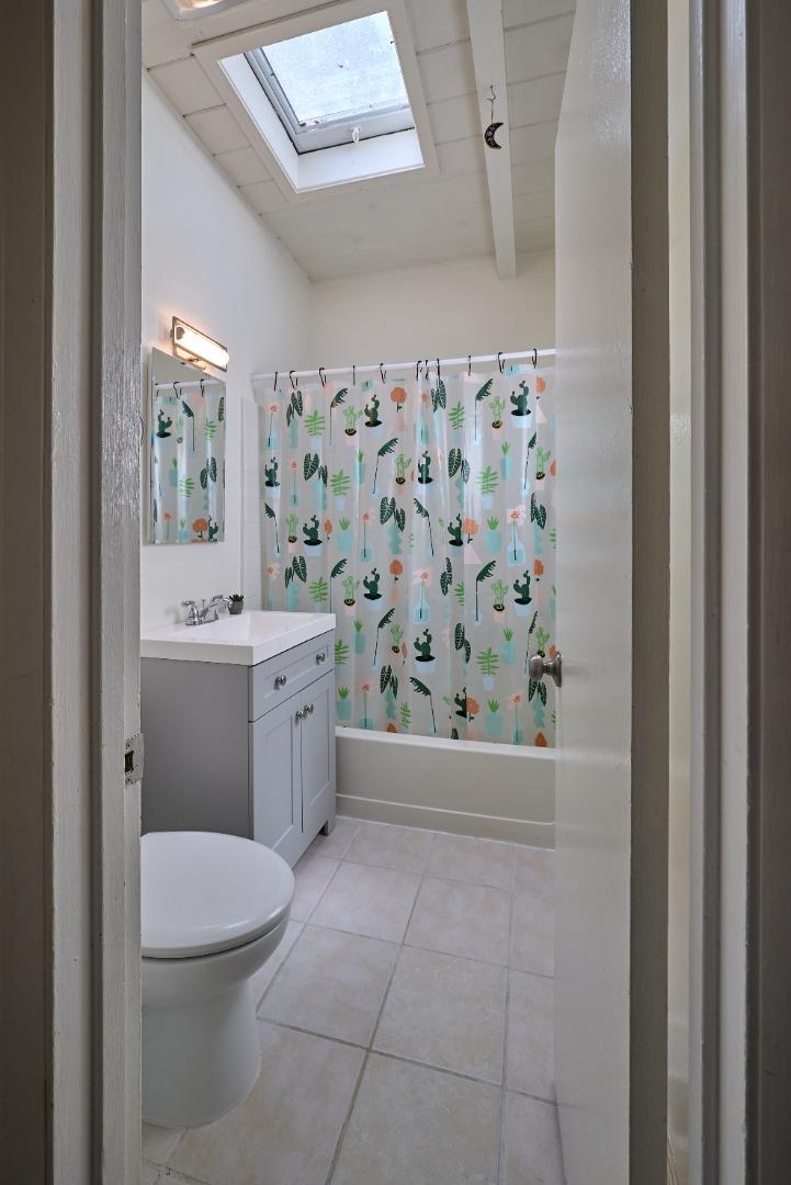 Detail Gallery Image 12 of 15 For 17884 Berta Canyon Rd, Salinas,  CA 93907 - 3 Beds | 1/1 Baths