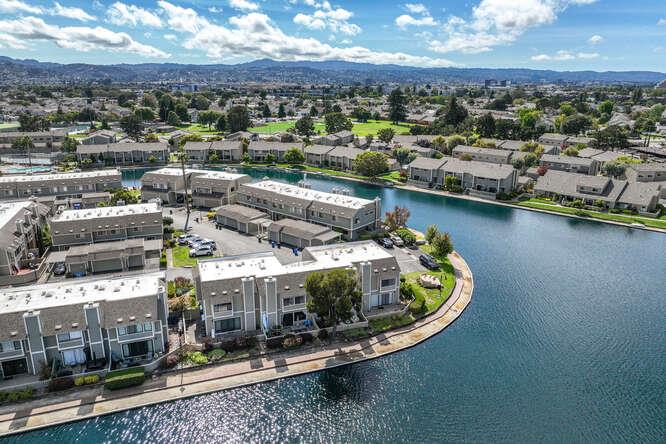 Detail Gallery Image 39 of 50 For 823 Columba Ln, Foster City,  CA 94404 - 2 Beds | 2/1 Baths