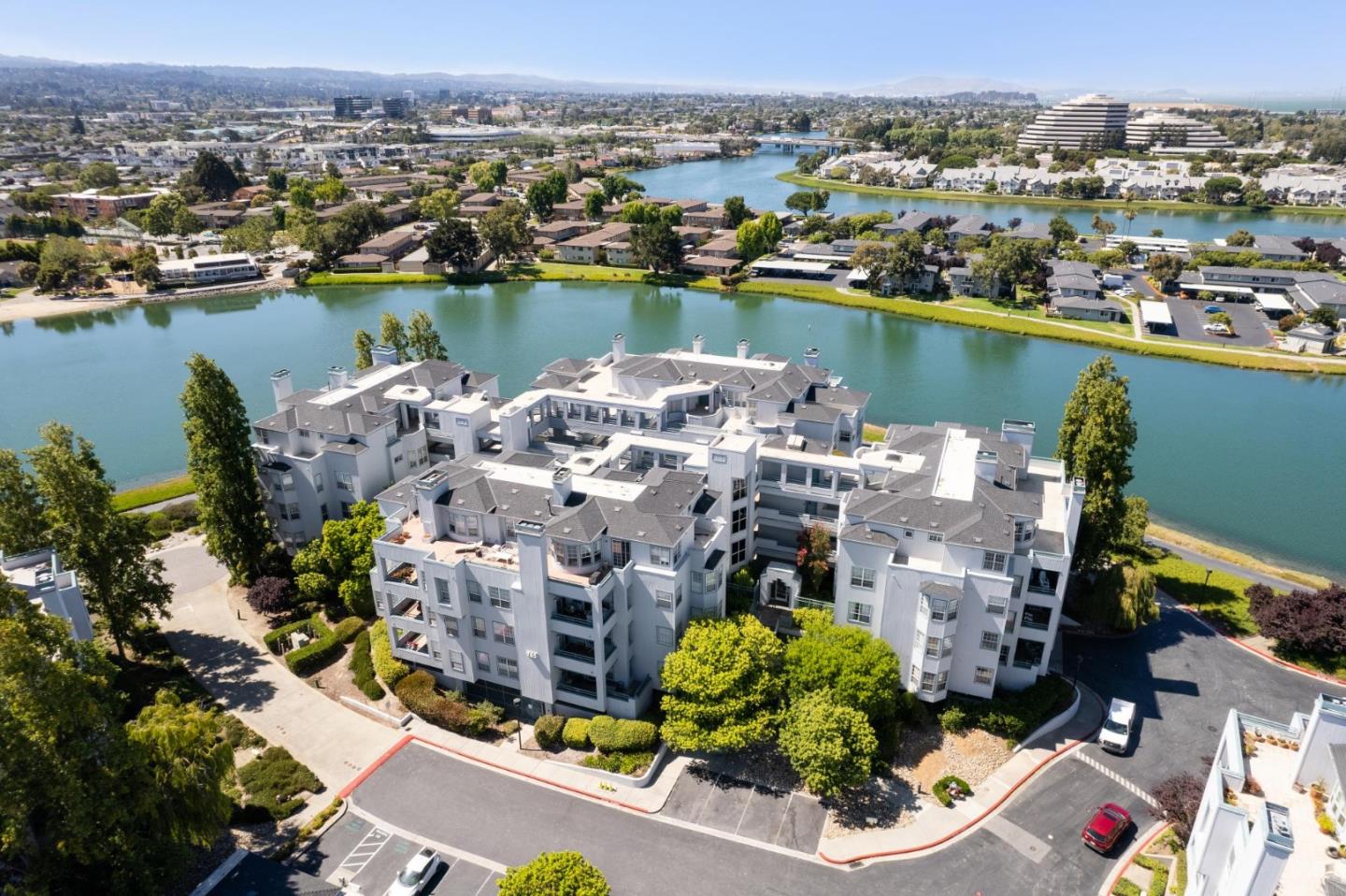 Detail Gallery Image 1 of 1 For 720 Promontory Point Ln #2305,  Foster City,  CA 94404 - 3 Beds | 2/1 Baths