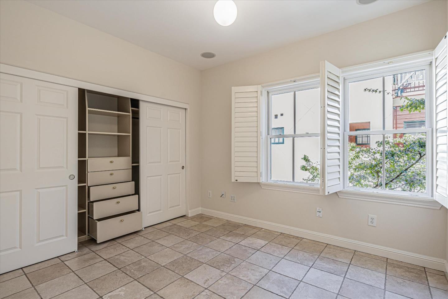 Detail Gallery Image 24 of 40 For 435 Sheridan Ave #203,  Palo Alto,  CA 94306 - 3 Beds | 2 Baths