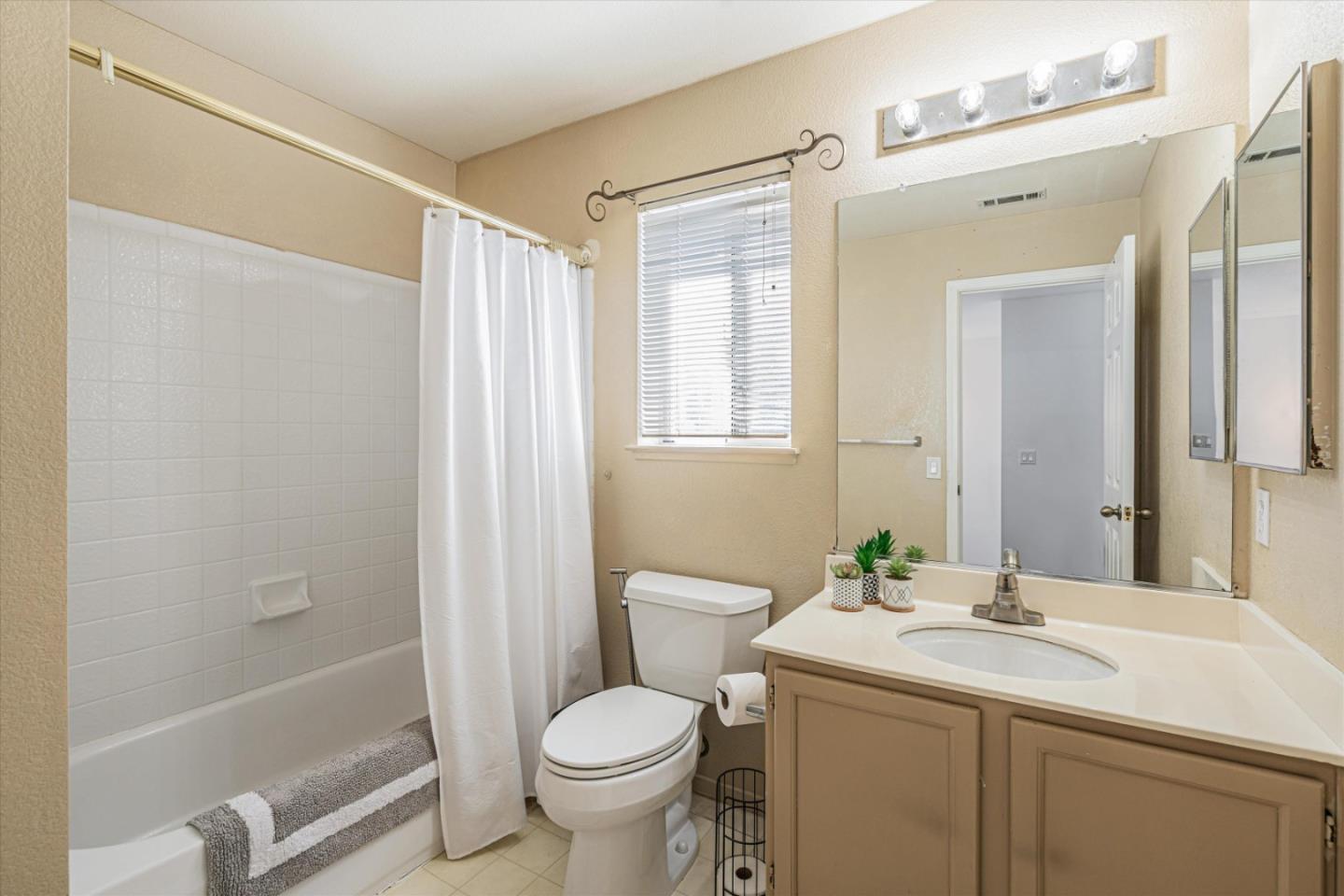 211 Clearpointe Dr, Vallejo, CA 94591 photo 26