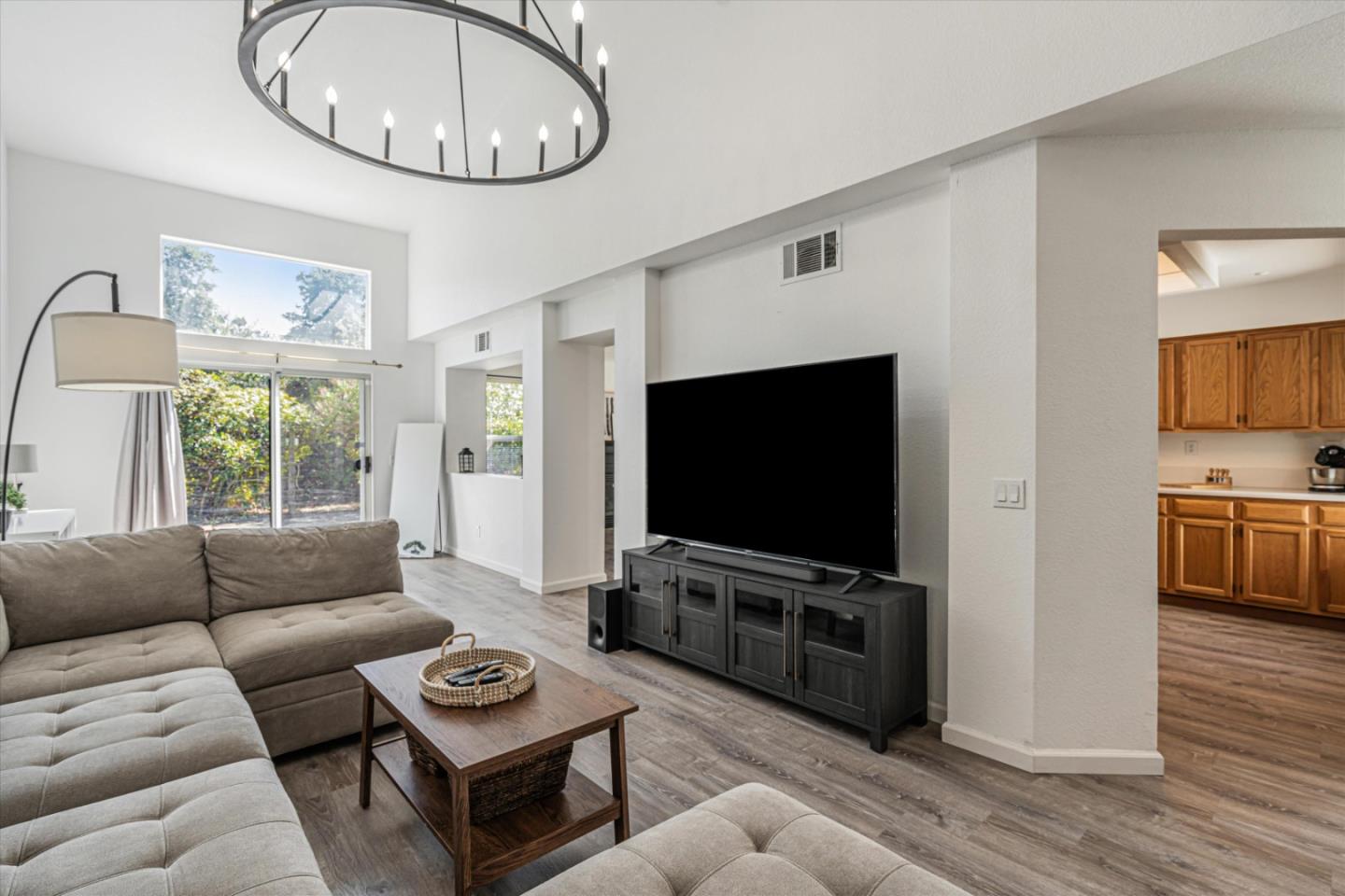 211 Clearpointe Dr, Vallejo, CA 94591 photo 8