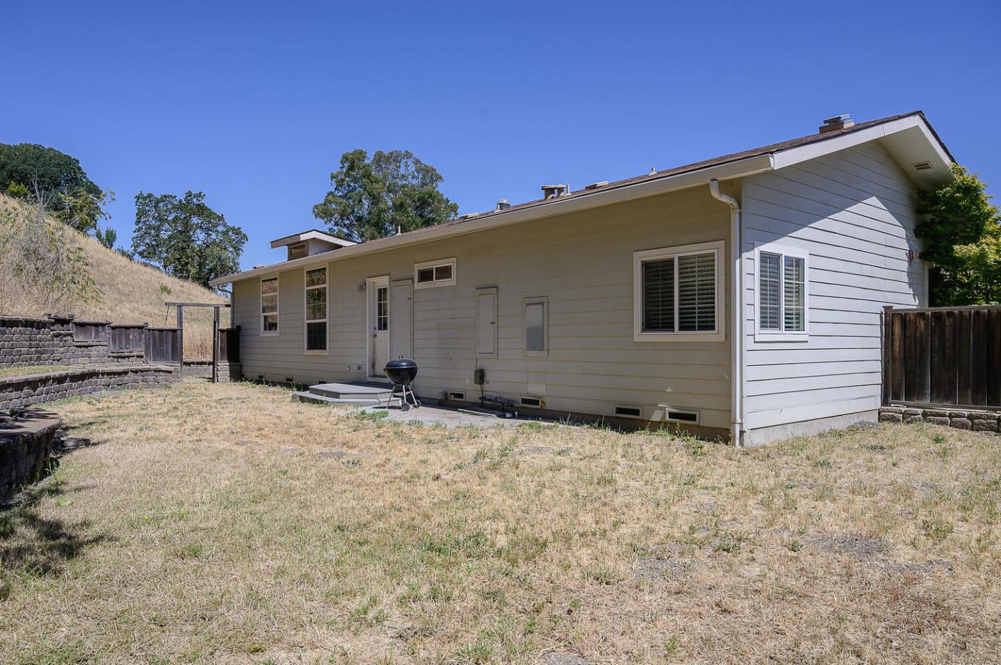 Detail Gallery Image 20 of 56 For 2700 Day Rd, Gilroy,  CA 95020 - 3 Beds | 2 Baths