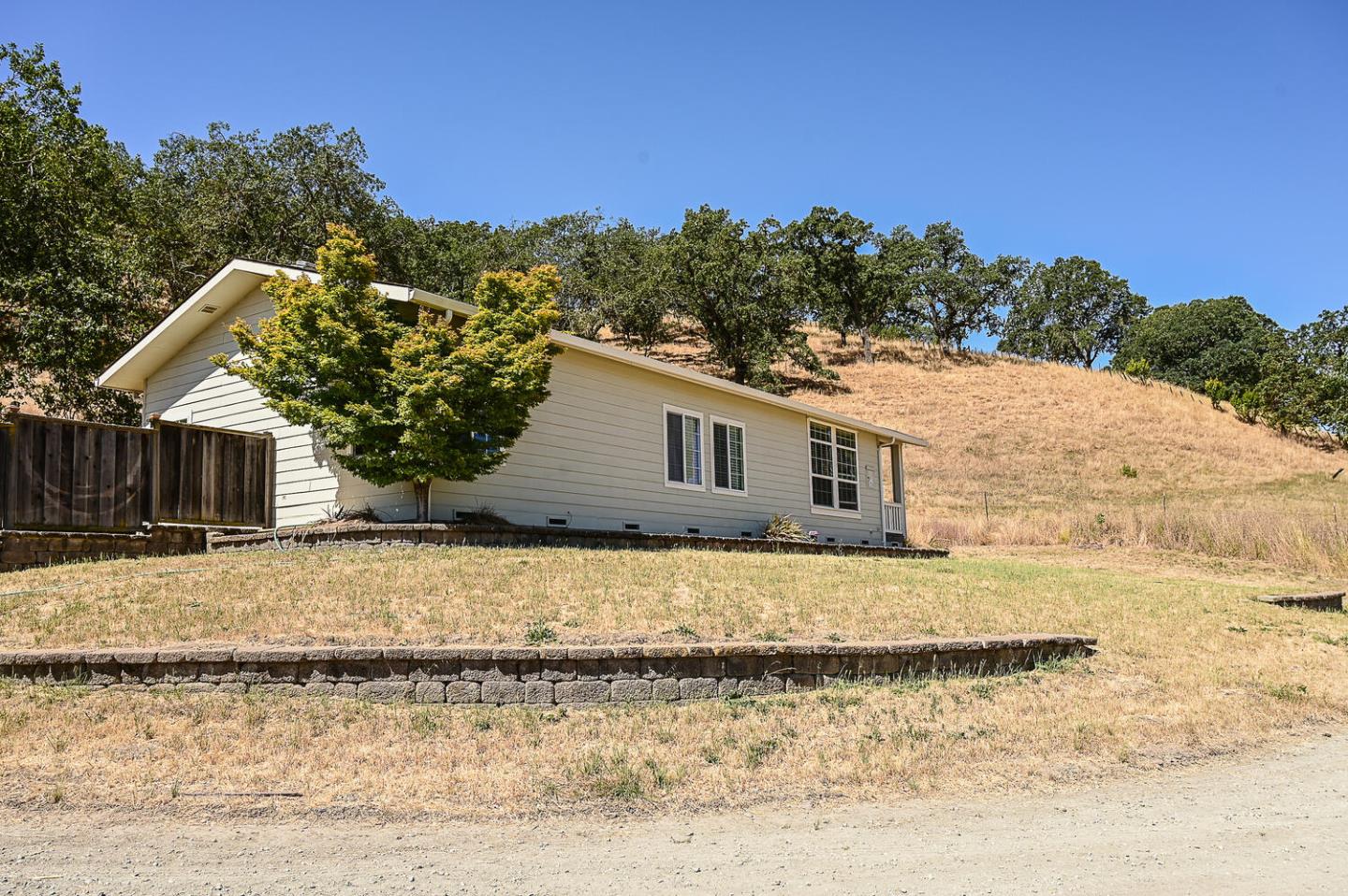 Detail Gallery Image 40 of 56 For 2700 Day Rd, Gilroy,  CA 95020 - 3 Beds | 2 Baths