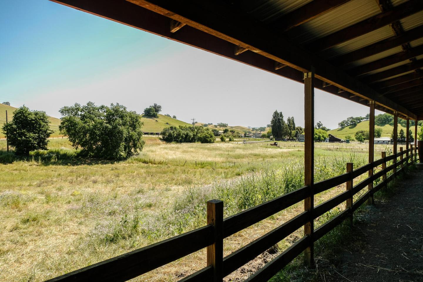 Detail Gallery Image 43 of 56 For 2700 Day Rd, Gilroy,  CA 95020 - 3 Beds | 2 Baths