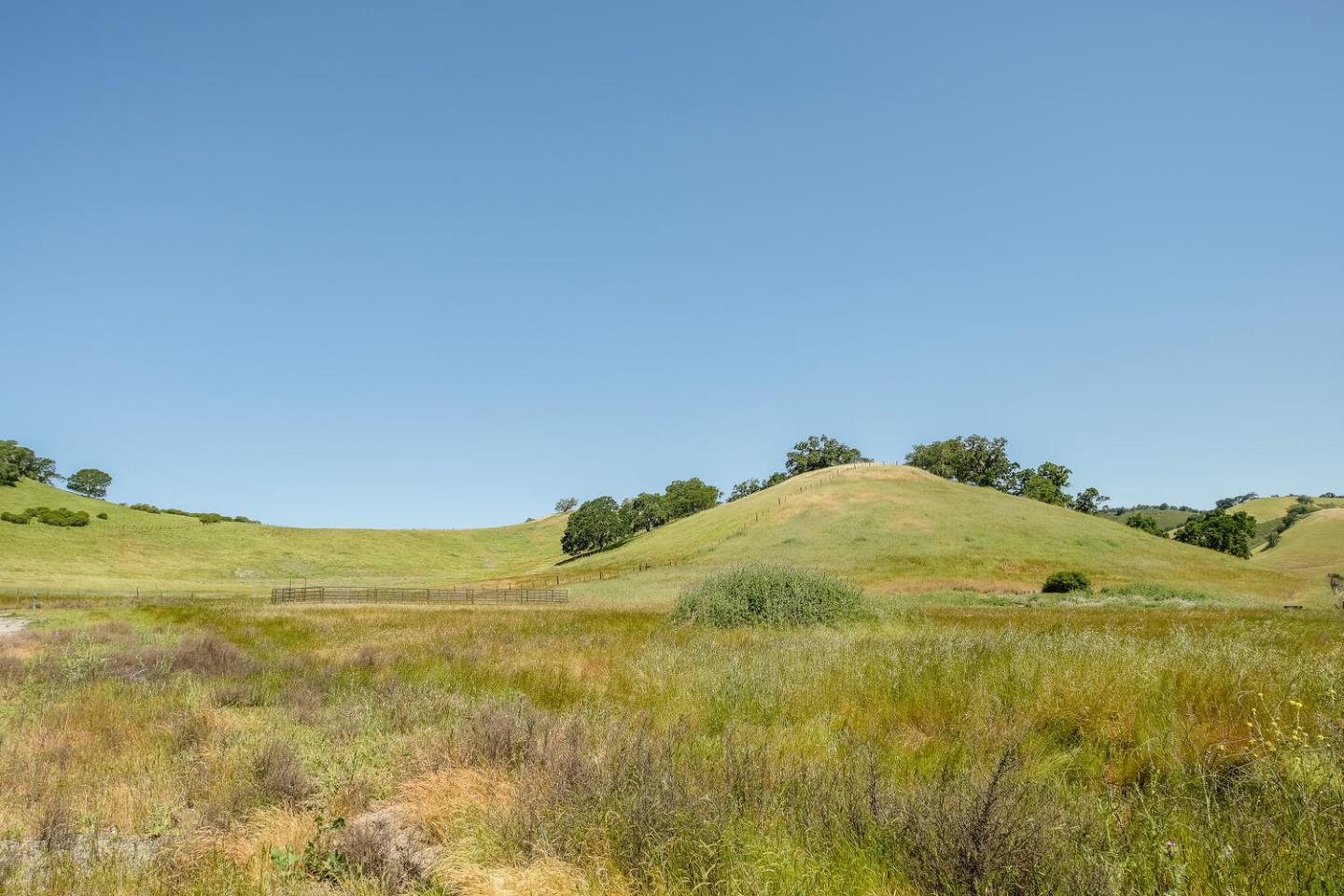 Detail Gallery Image 46 of 56 For 2700 Day Rd, Gilroy,  CA 95020 - 3 Beds | 2 Baths