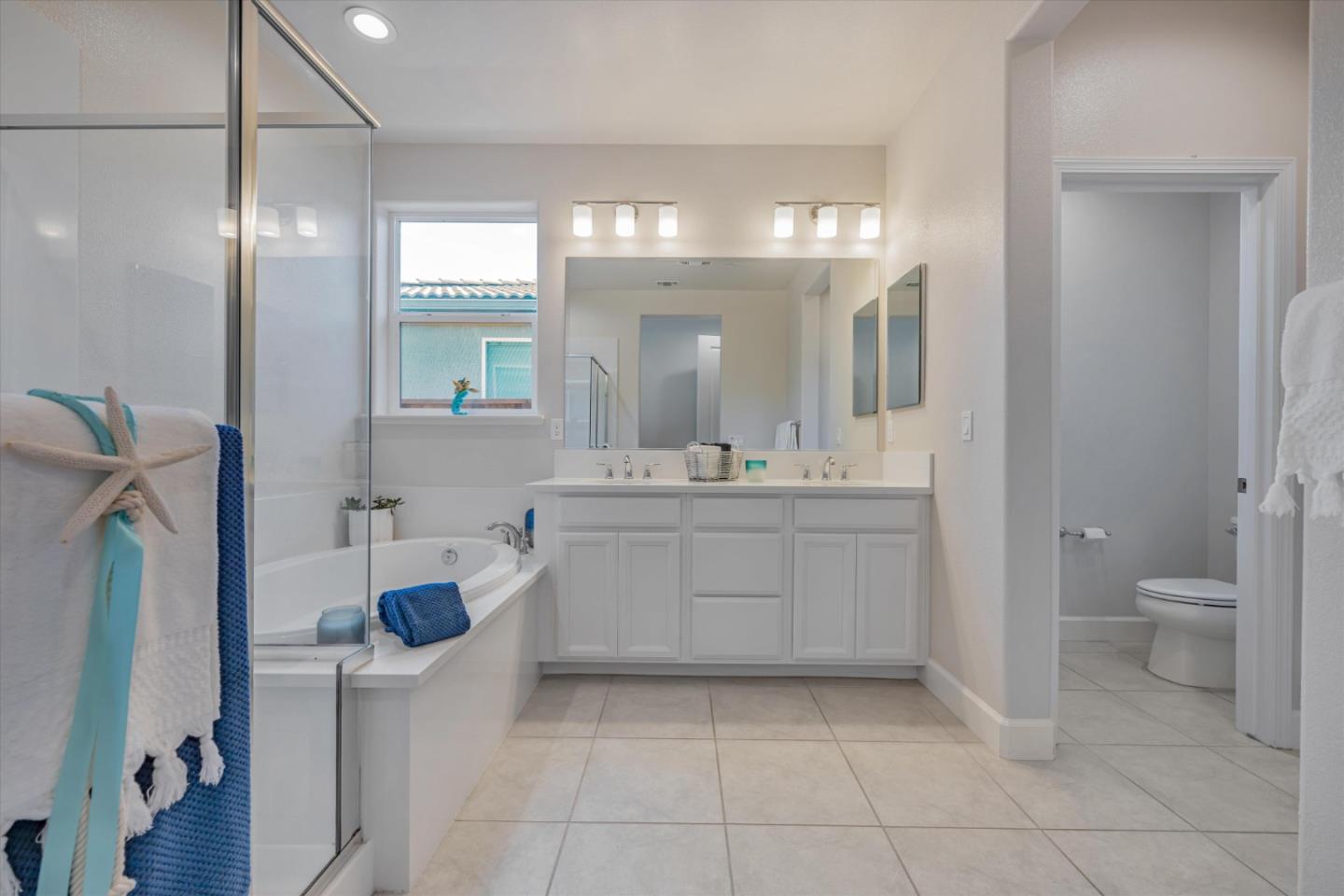 Detail Gallery Image 30 of 43 For 821 Cordoba Way, Hollister,  CA 95023 - 3 Beds | 2/1 Baths