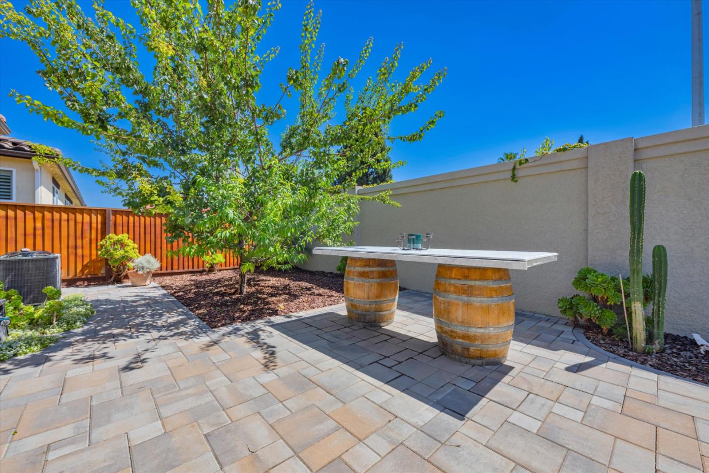 Detail Gallery Image 39 of 43 For 821 Cordoba Way, Hollister,  CA 95023 - 3 Beds | 2/1 Baths