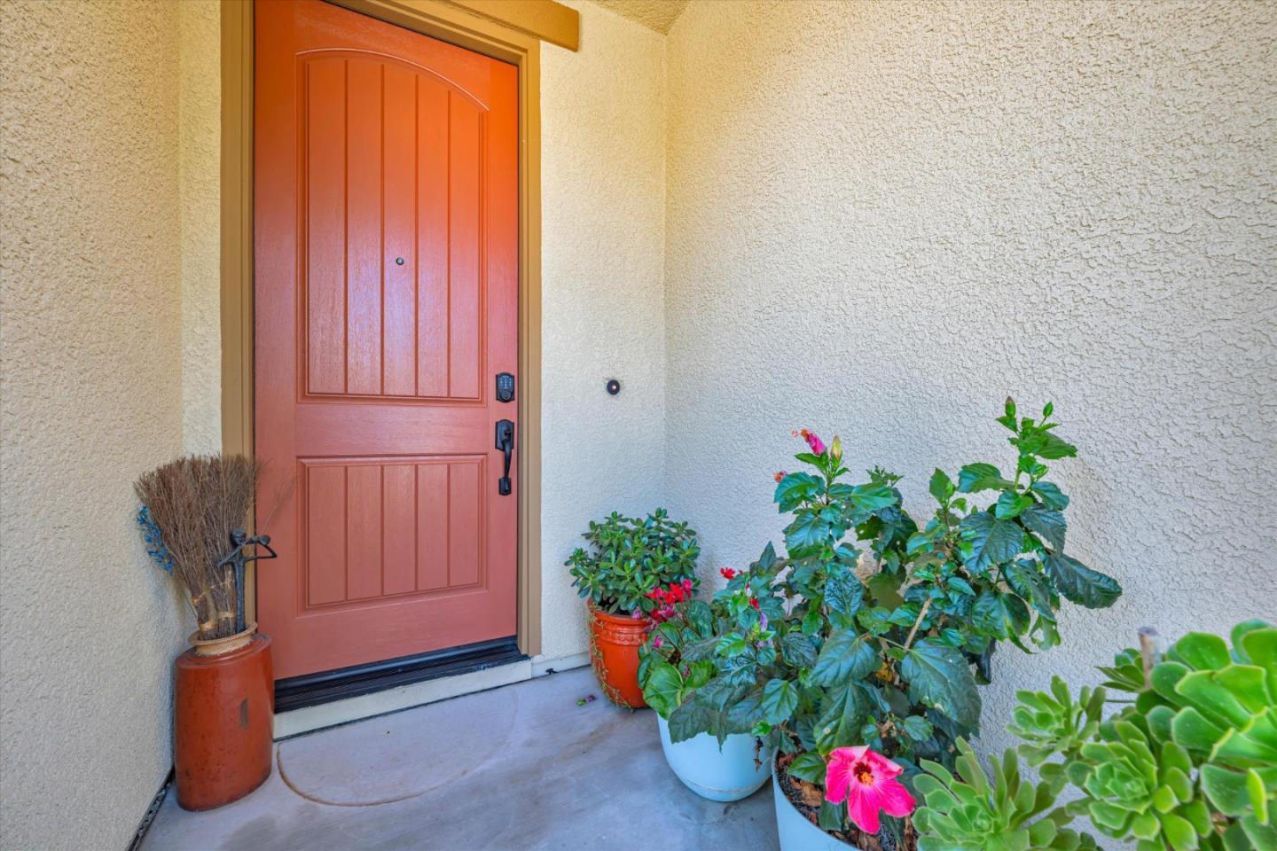 Detail Gallery Image 4 of 43 For 821 Cordoba Way, Hollister,  CA 95023 - 3 Beds | 2/1 Baths