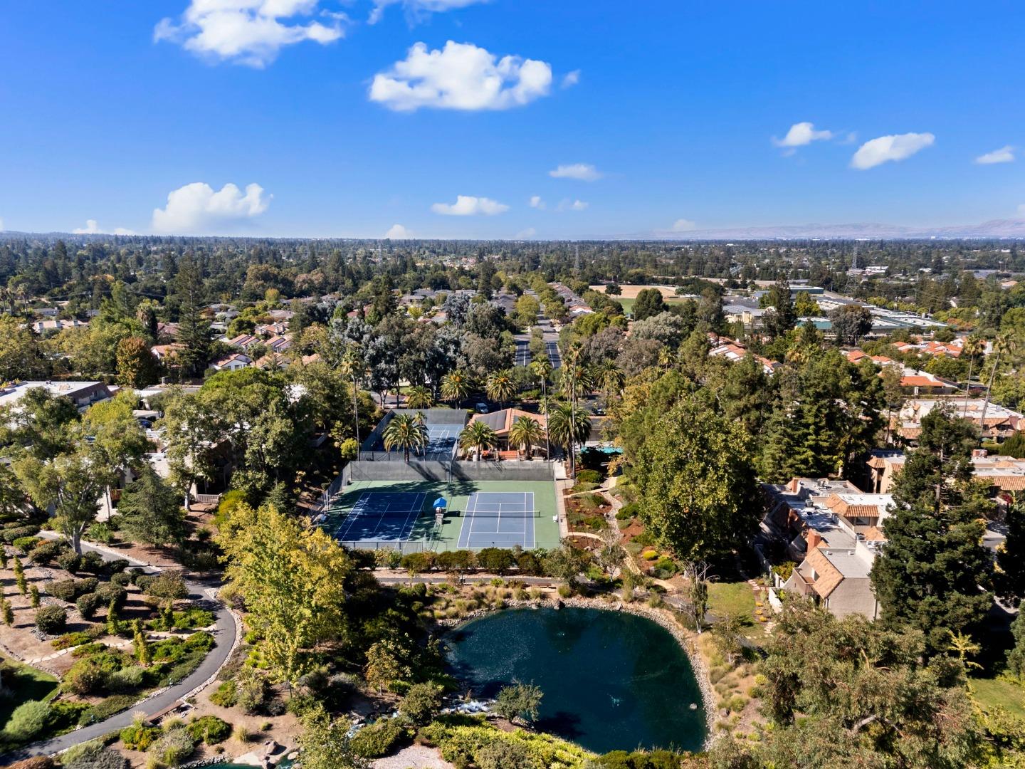 Detail Gallery Image 44 of 50 For 133 Callecita, Los Gatos,  CA 95032 - 3 Beds | 3 Baths