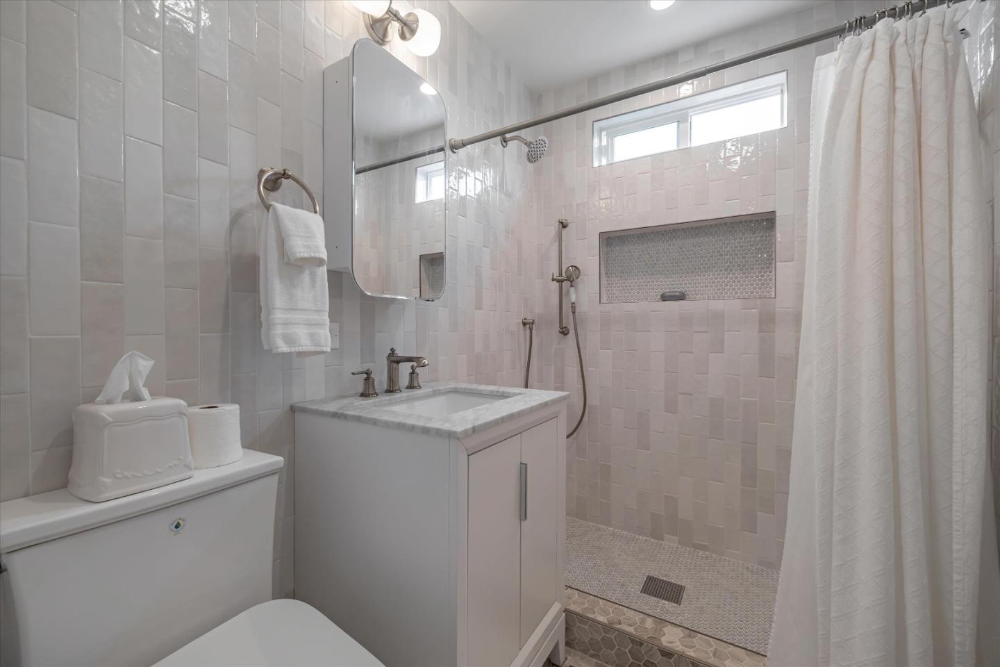 Detail Gallery Image 21 of 58 For 516 Fremont Ave, Pacifica,  CA 94044 - 3 Beds | 1 Baths