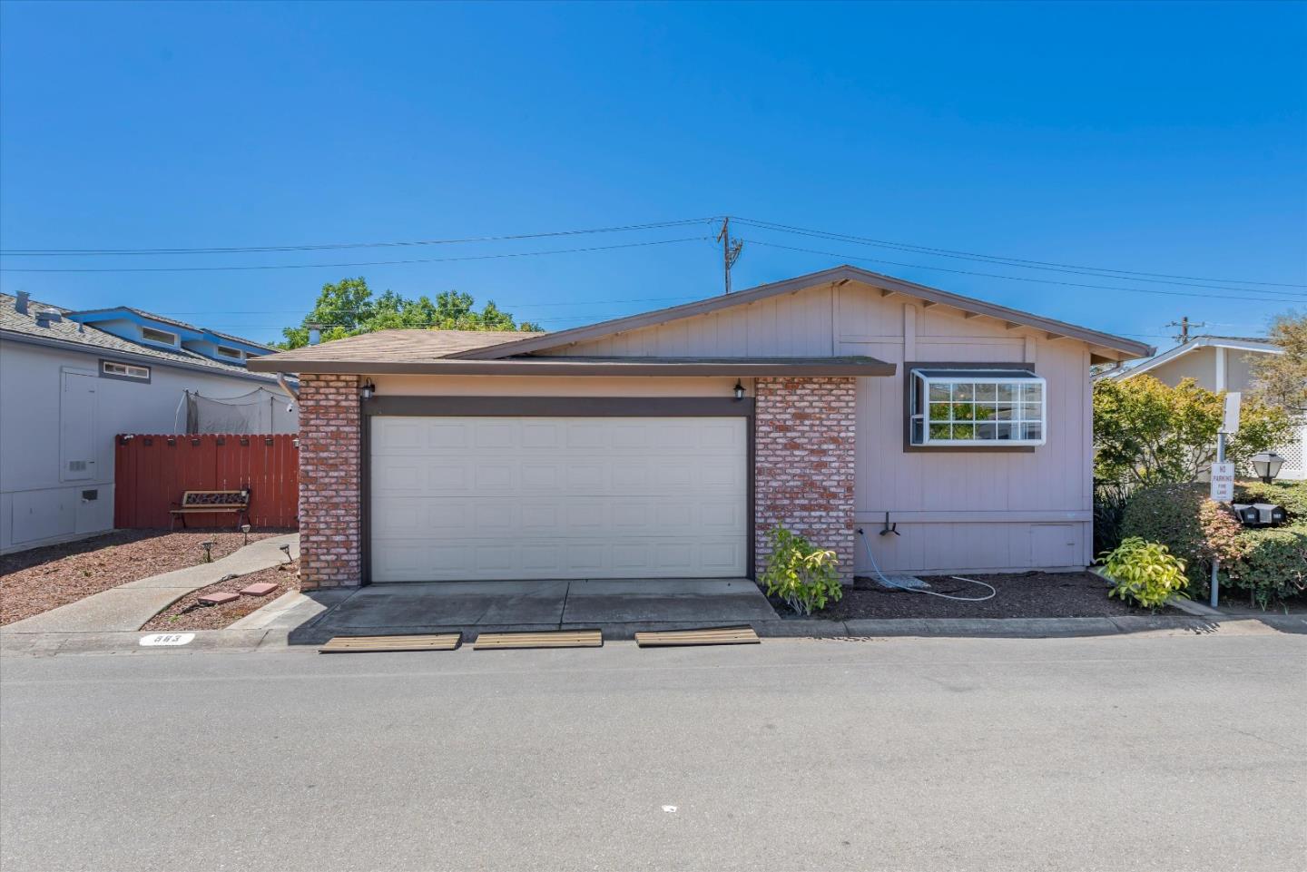 Detail Gallery Image 1 of 28 For 1225 Vienna Drive #983,  Sunnyvale,  CA 94089 - 2 Beds | 3 Baths