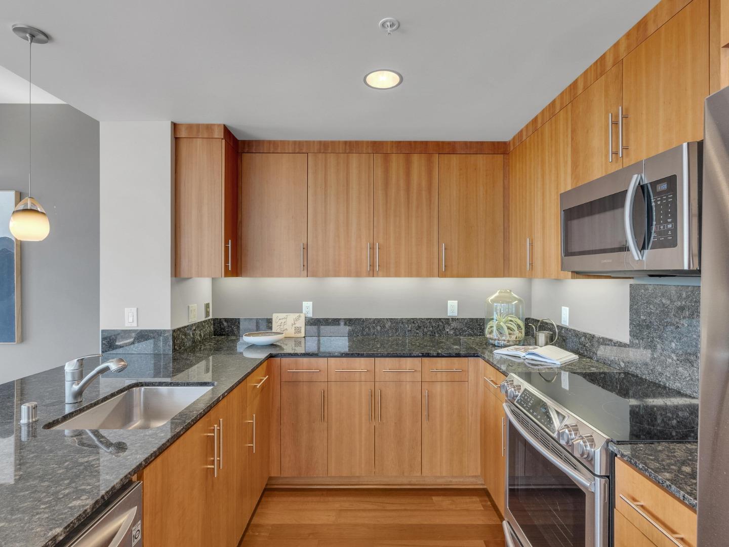 Detail Gallery Image 44 of 54 For 38 N Almaden Blvd #1700,  San Jose,  CA 95110 - 2 Beds | 2 Baths