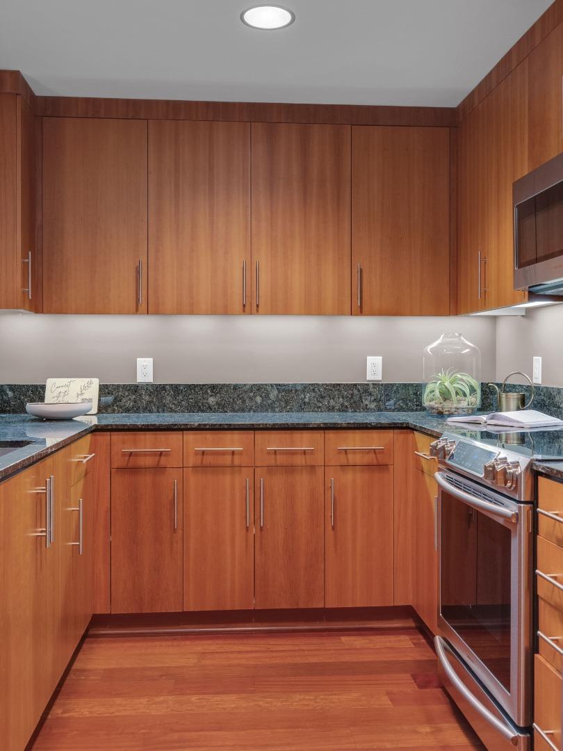 Detail Gallery Image 9 of 54 For 38 N Almaden Blvd #1700,  San Jose,  CA 95110 - 2 Beds | 2 Baths