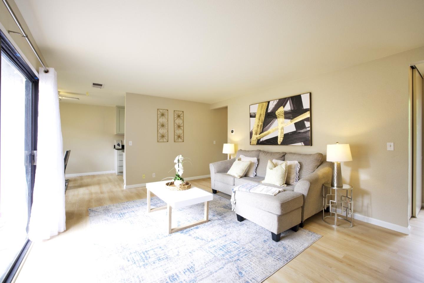 Detail Gallery Image 7 of 20 For 900 Cambridge Dr #128,  Benicia,  CA 94510 - 2 Beds | 1 Baths