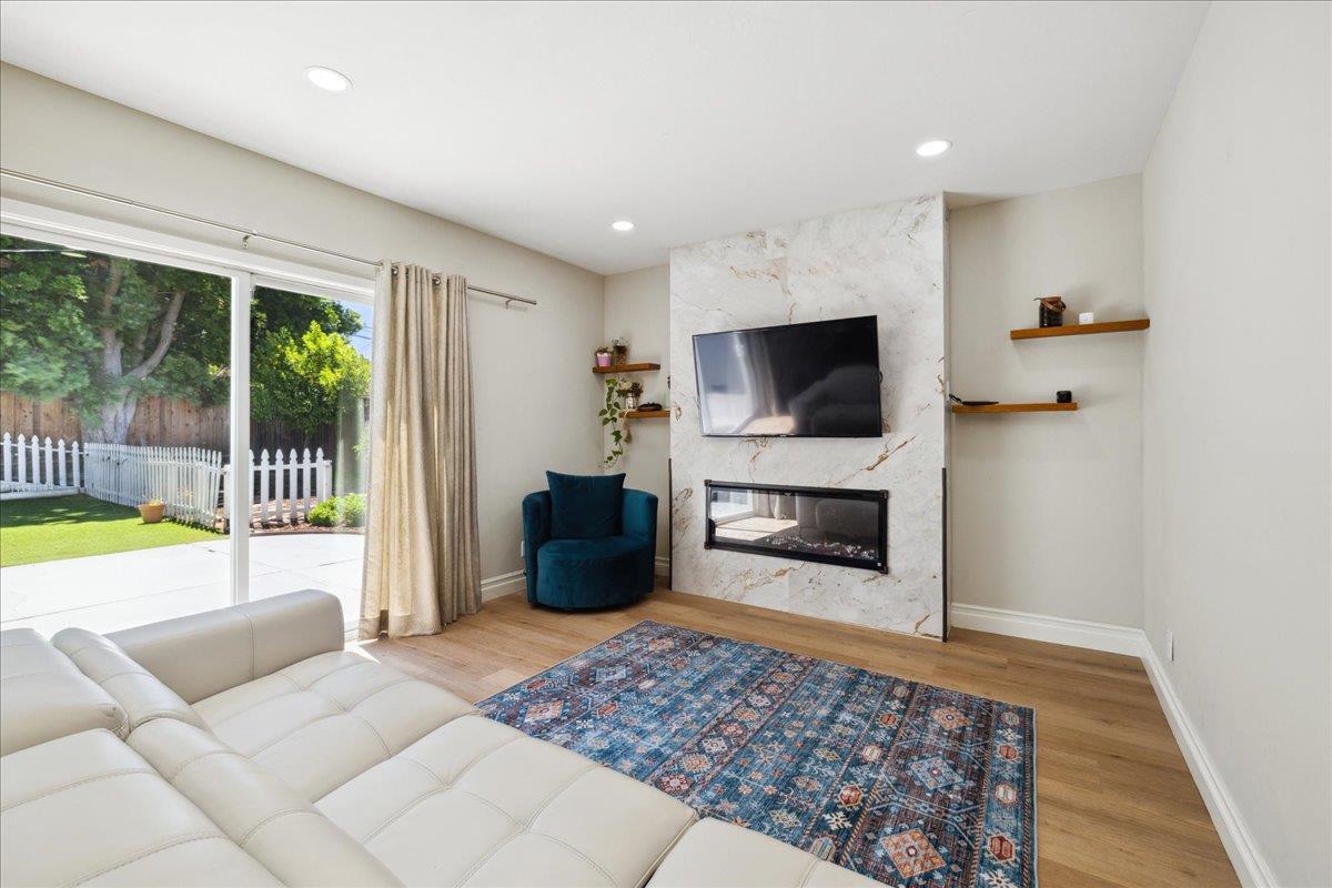 Detail Gallery Image 13 of 28 For 1474 Bryan Ave, San Jose,  CA 95118 - 4 Beds | 2 Baths