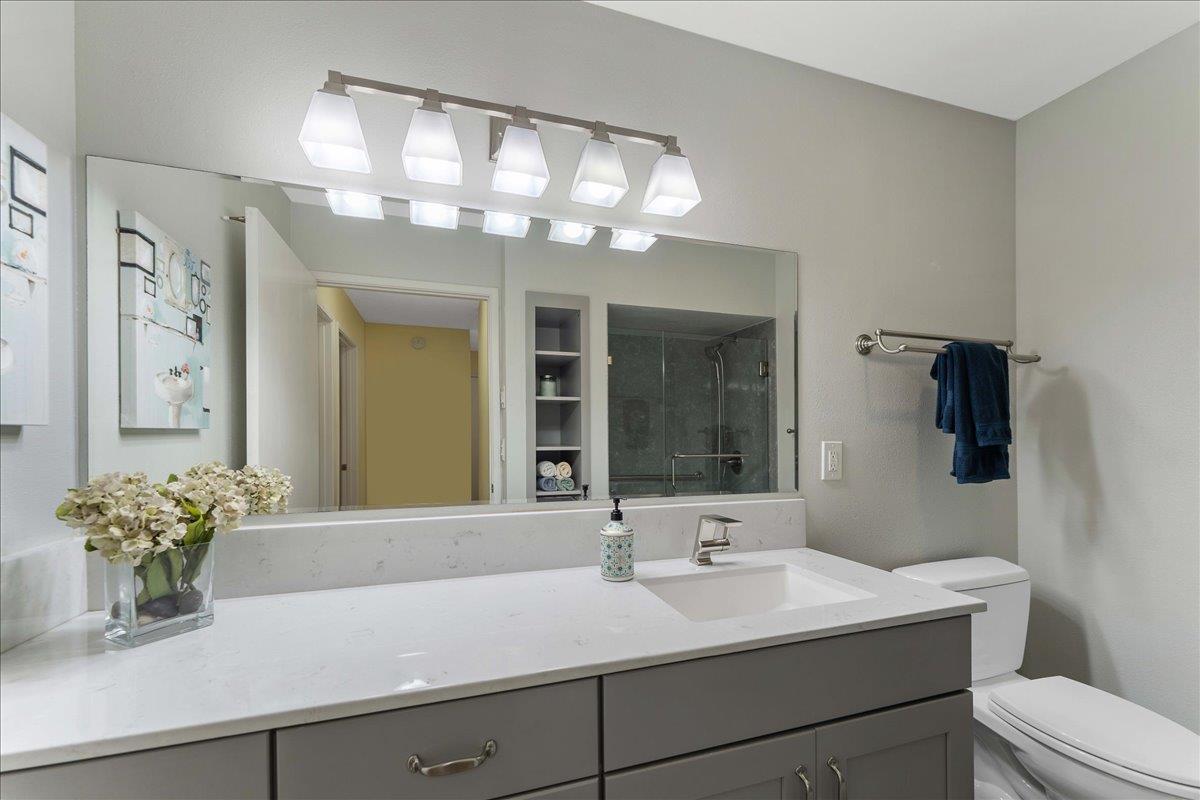 Detail Gallery Image 15 of 26 For 1909 Skycrest Dr #2,  Walnut Creek,  CA 94595 - 2 Beds | 2 Baths