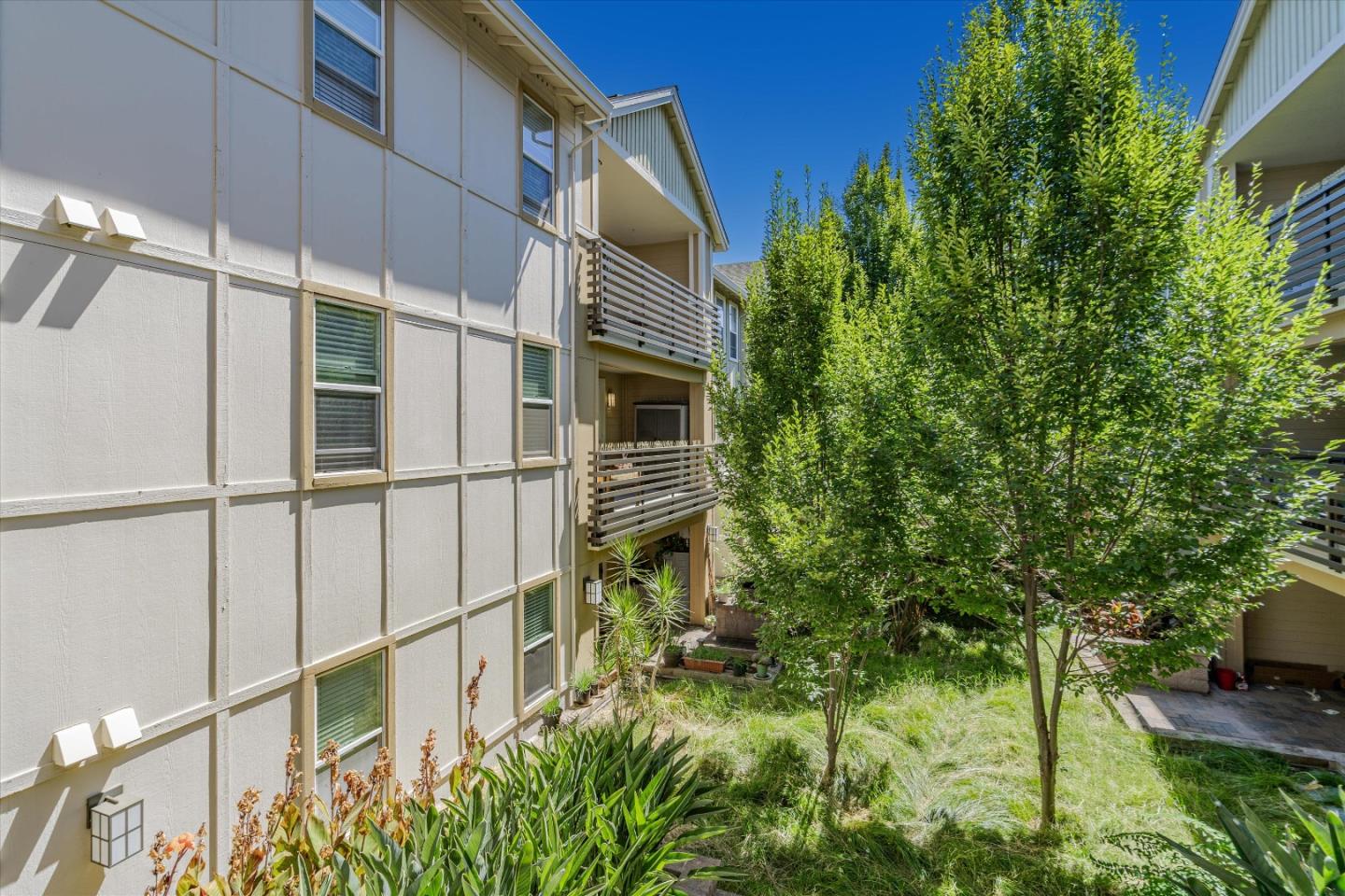 Detail Gallery Image 1 of 1 For 4463 Hyde Cmn #205,  Fremont,  CA 94538 - 3 Beds | 2 Baths