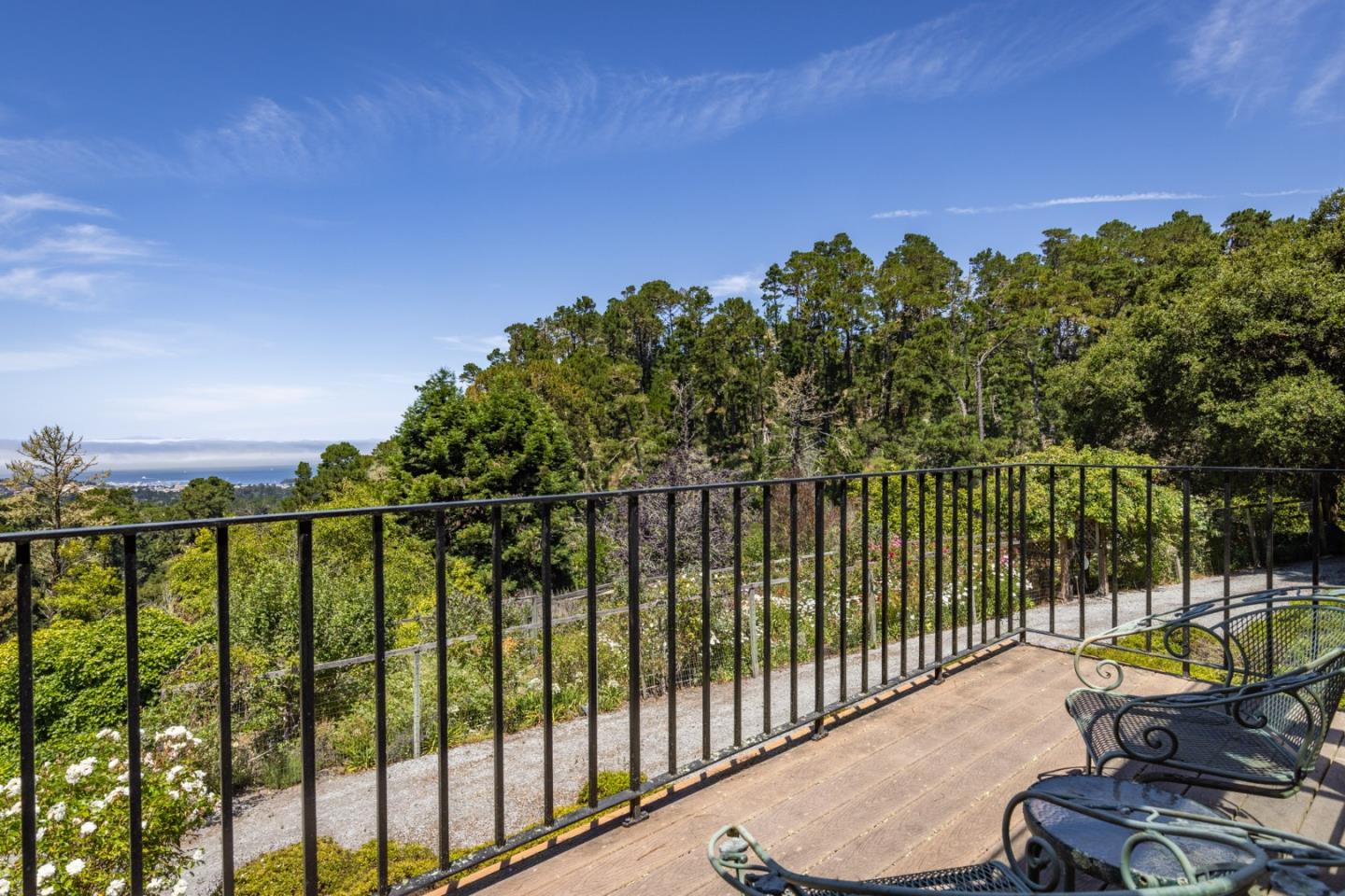 Detail Gallery Image 12 of 34 For 540 Aguajito Rd, Carmel,  CA 93923 - 2 Beds | 2 Baths