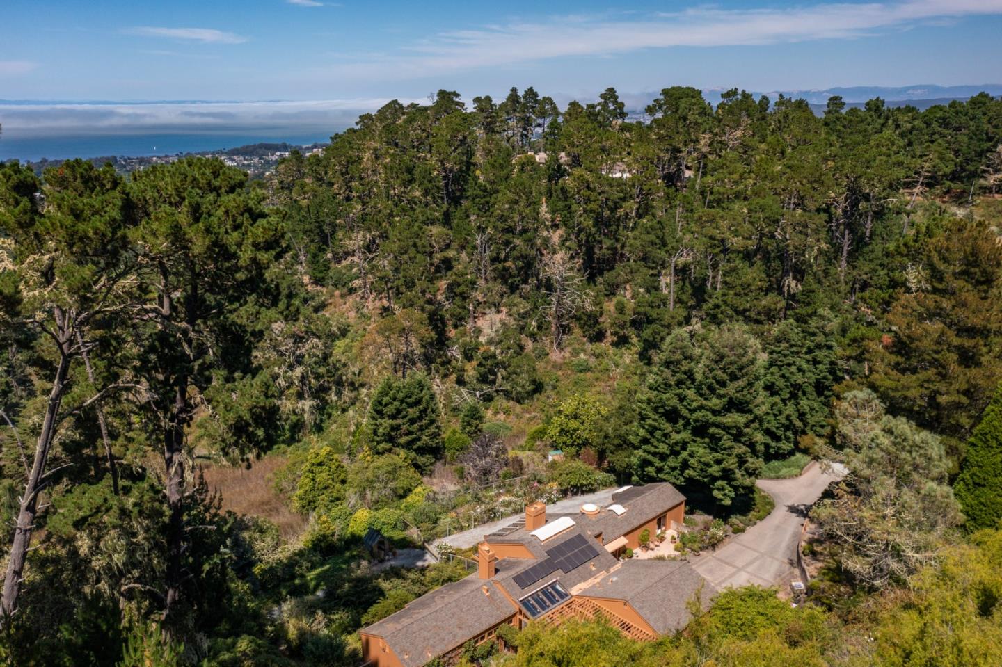 Detail Gallery Image 4 of 35 For 540 Aguajito Rd, Carmel,  CA 93923 - 2 Beds | 2 Baths