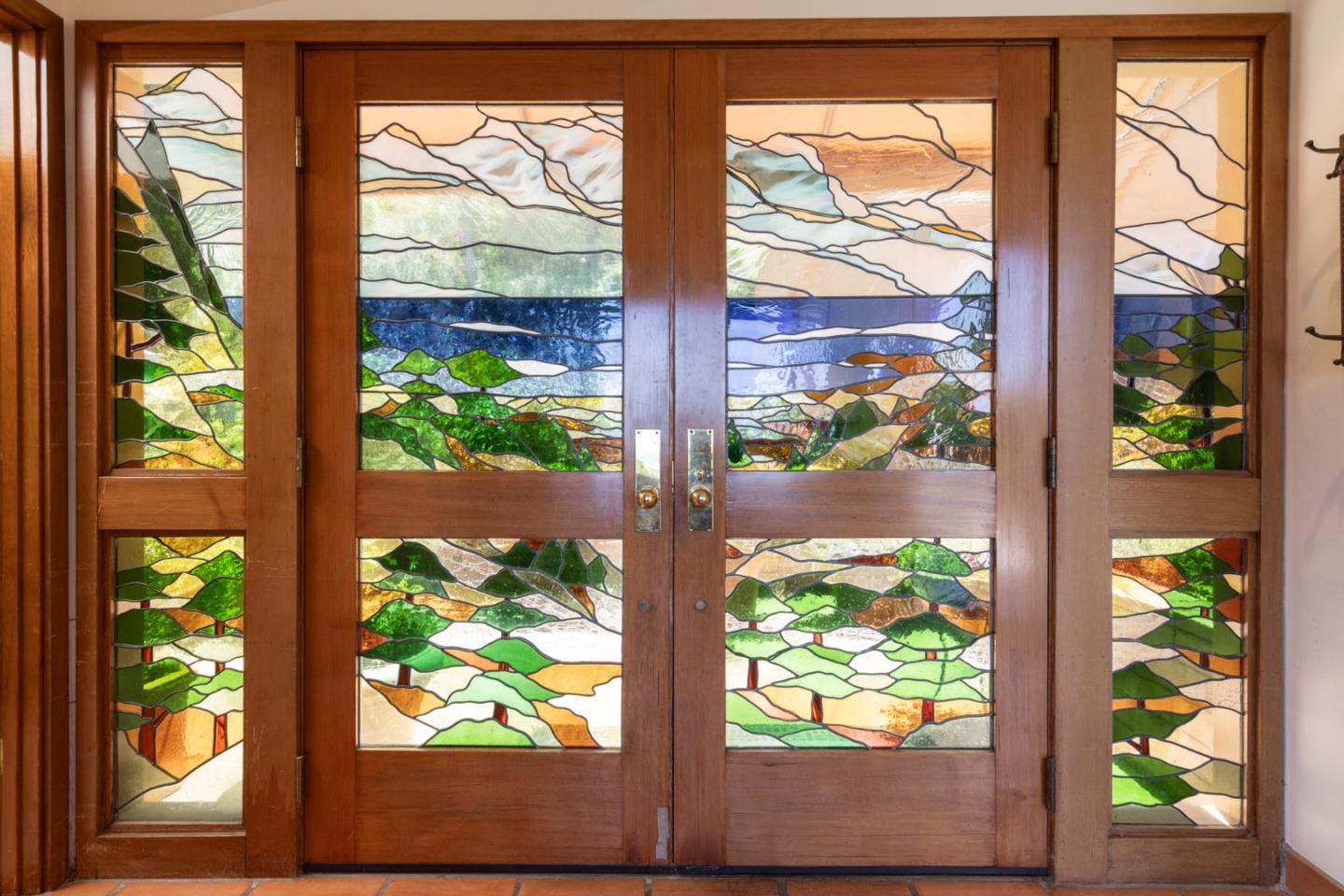 Detail Gallery Image 7 of 35 For 540 Aguajito Rd, Carmel,  CA 93923 - 2 Beds | 2 Baths