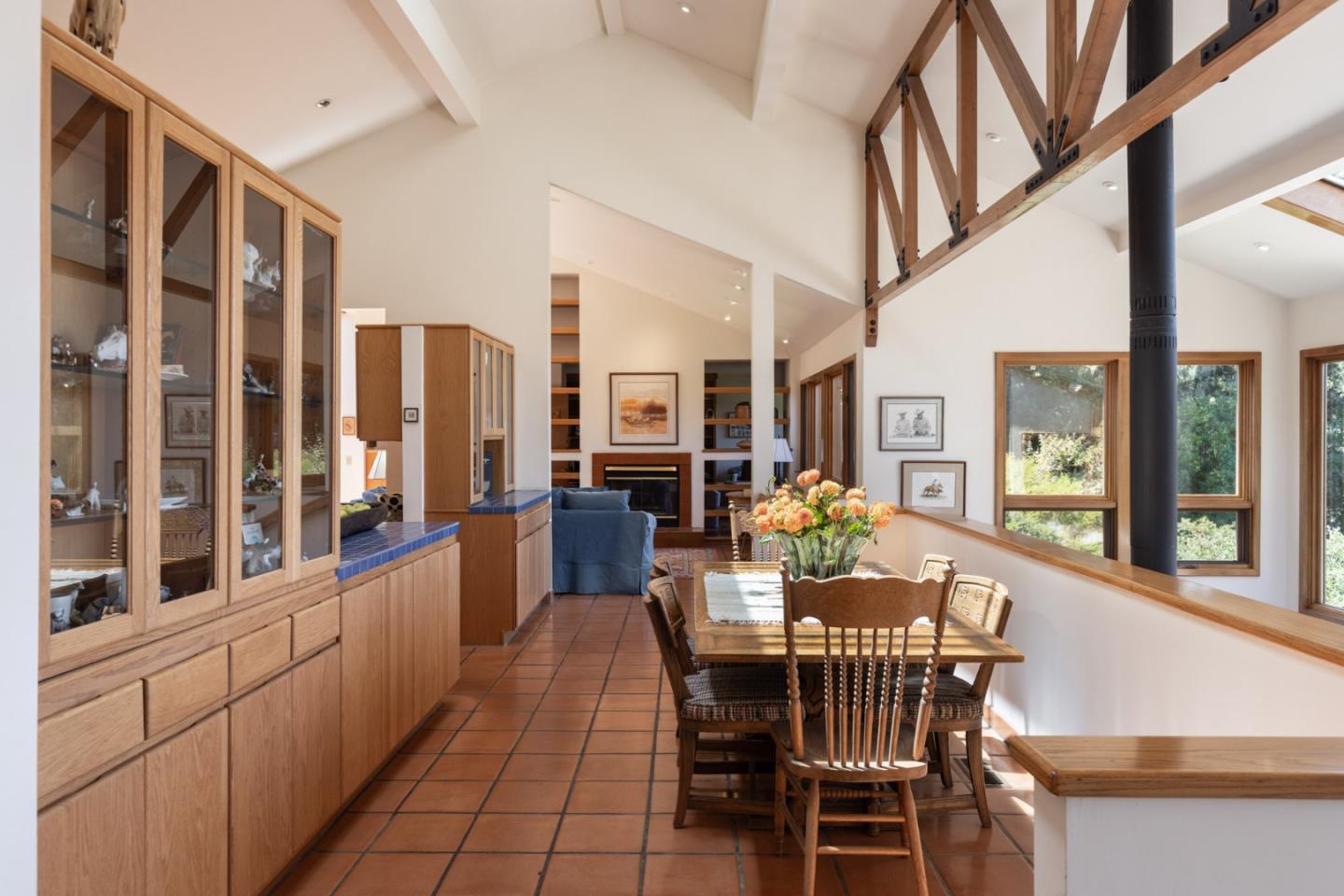 Detail Gallery Image 9 of 34 For 540 Aguajito Rd, Carmel,  CA 93923 - 2 Beds | 2 Baths