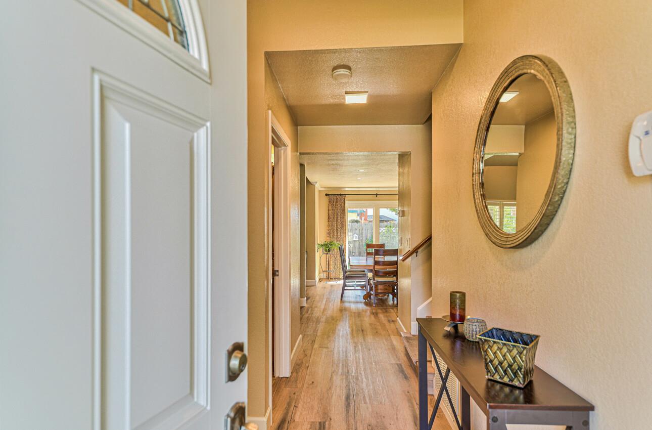 327 Vincent Pl, Salinas, CA 93907 photo 4