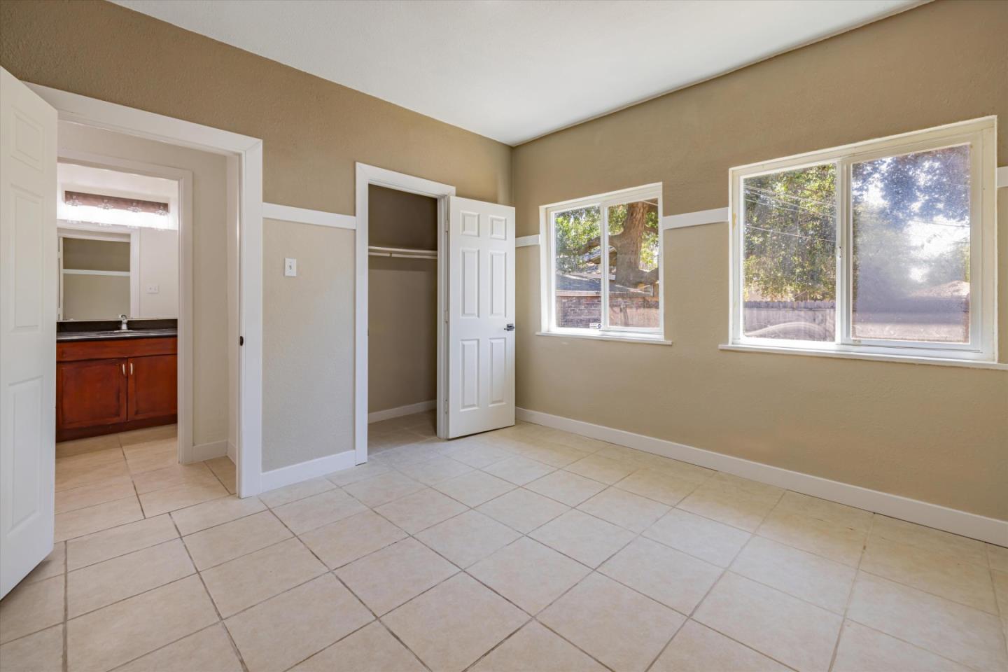 Detail Gallery Image 18 of 32 For 4648 12th Ave, Sacramento,  CA 95820 - 2 Beds | 1 Baths