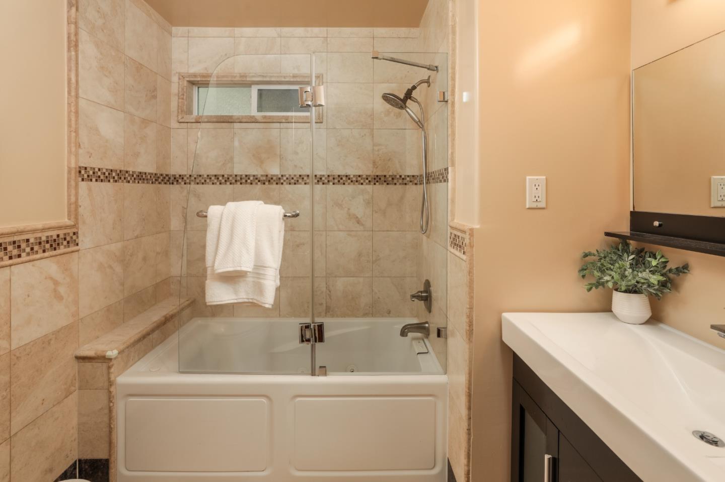 Detail Gallery Image 17 of 24 For 126 W 39th Ave, San Mateo,  CA 94403 - 3 Beds | 2 Baths