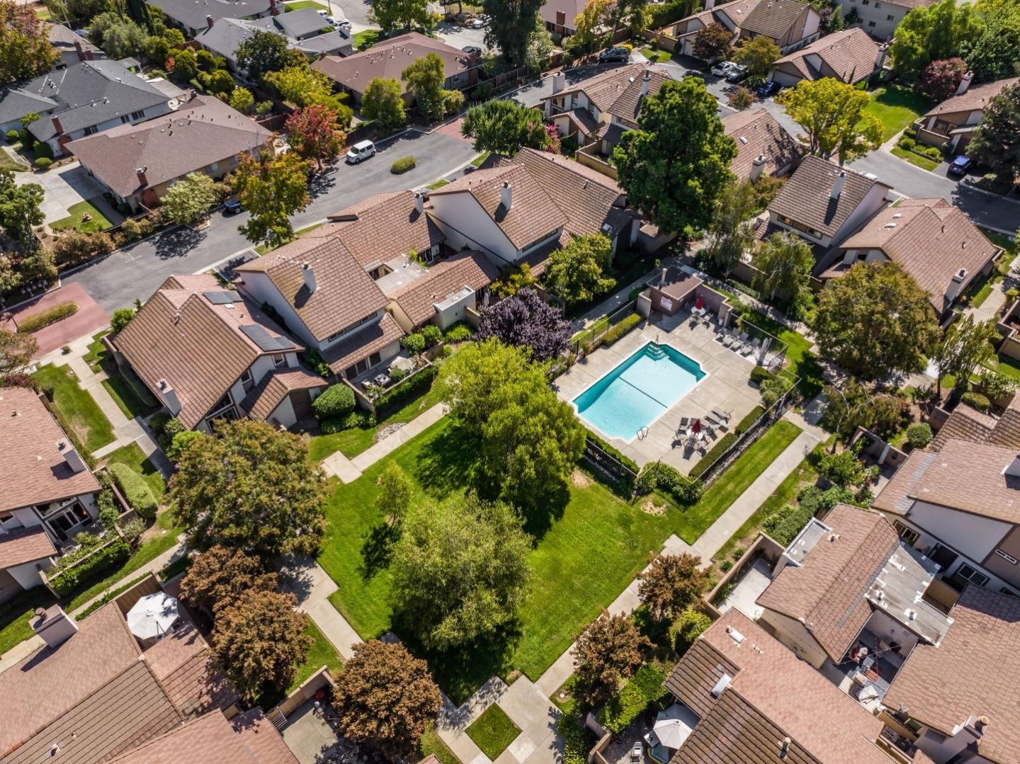 Detail Gallery Image 37 of 40 For 10221 Parish Pl, Cupertino,  CA 95014 - 3 Beds | 2/1 Baths