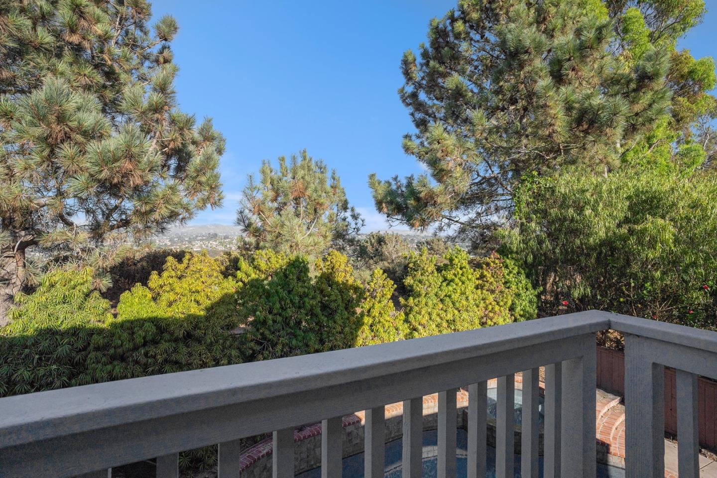 Detail Gallery Image 53 of 60 For 817 Lynwood Dr, Encinitas,  CA 92024 - 4 Beds | 3/1 Baths