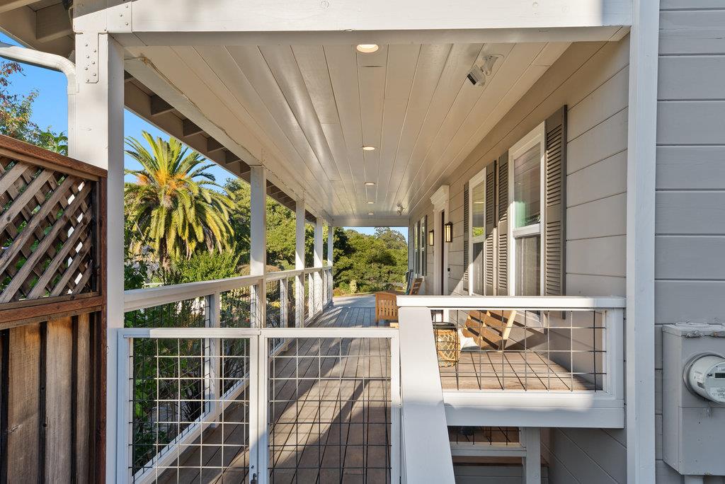 Detail Gallery Image 27 of 57 For 207 Harbor Dr, Santa Cruz,  CA 95062 - 3 Beds | 2/1 Baths