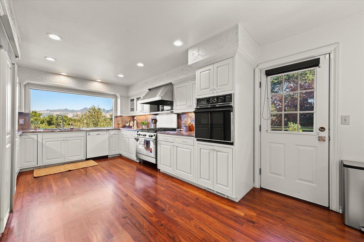 Detail Gallery Image 17 of 67 For 3510 Viola Dr, Aromas,  CA 95004 - 3 Beds | 2/1 Baths