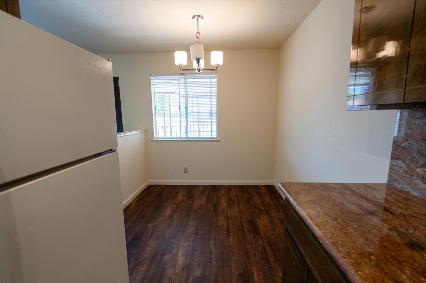 Detail Gallery Image 11 of 25 For 1576 Ontario Dr #16,  Sunnyvale,  CA 94087 - 2 Beds | 1 Baths