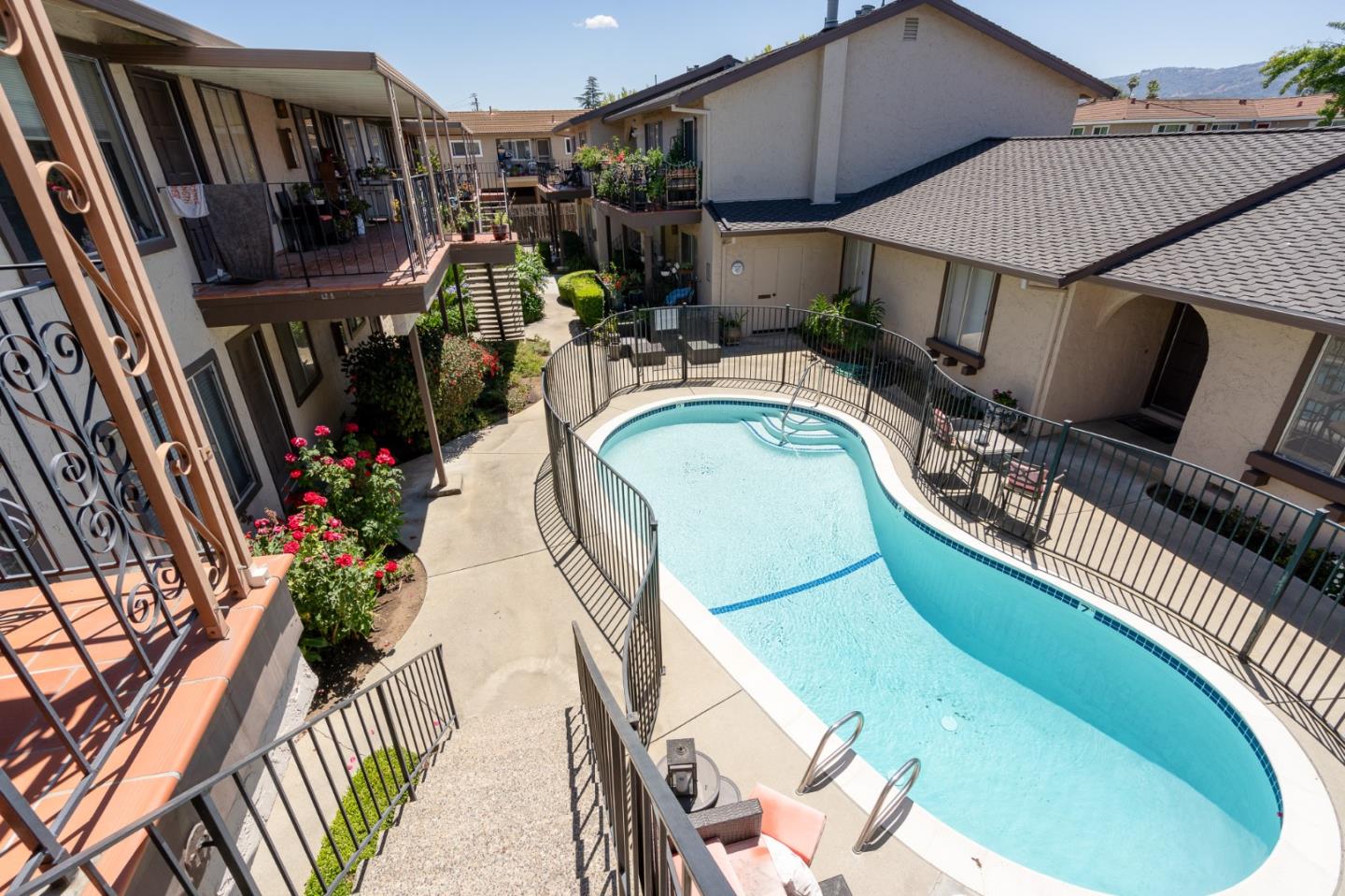 Detail Gallery Image 20 of 25 For 1576 Ontario Dr #16,  Sunnyvale,  CA 94087 - 2 Beds | 1 Baths