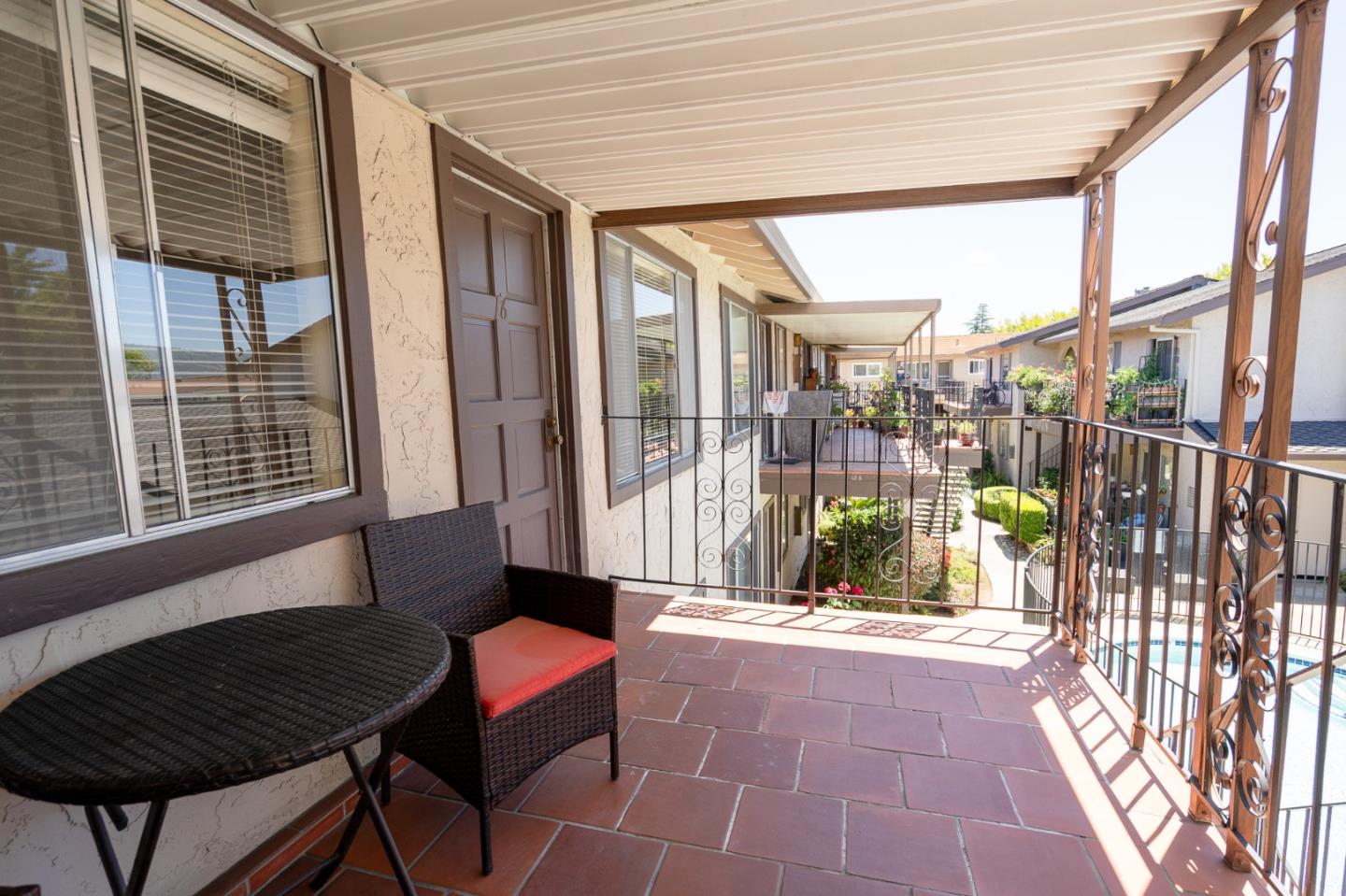 Detail Gallery Image 3 of 25 For 1576 Ontario Dr #16,  Sunnyvale,  CA 94087 - 2 Beds | 1 Baths