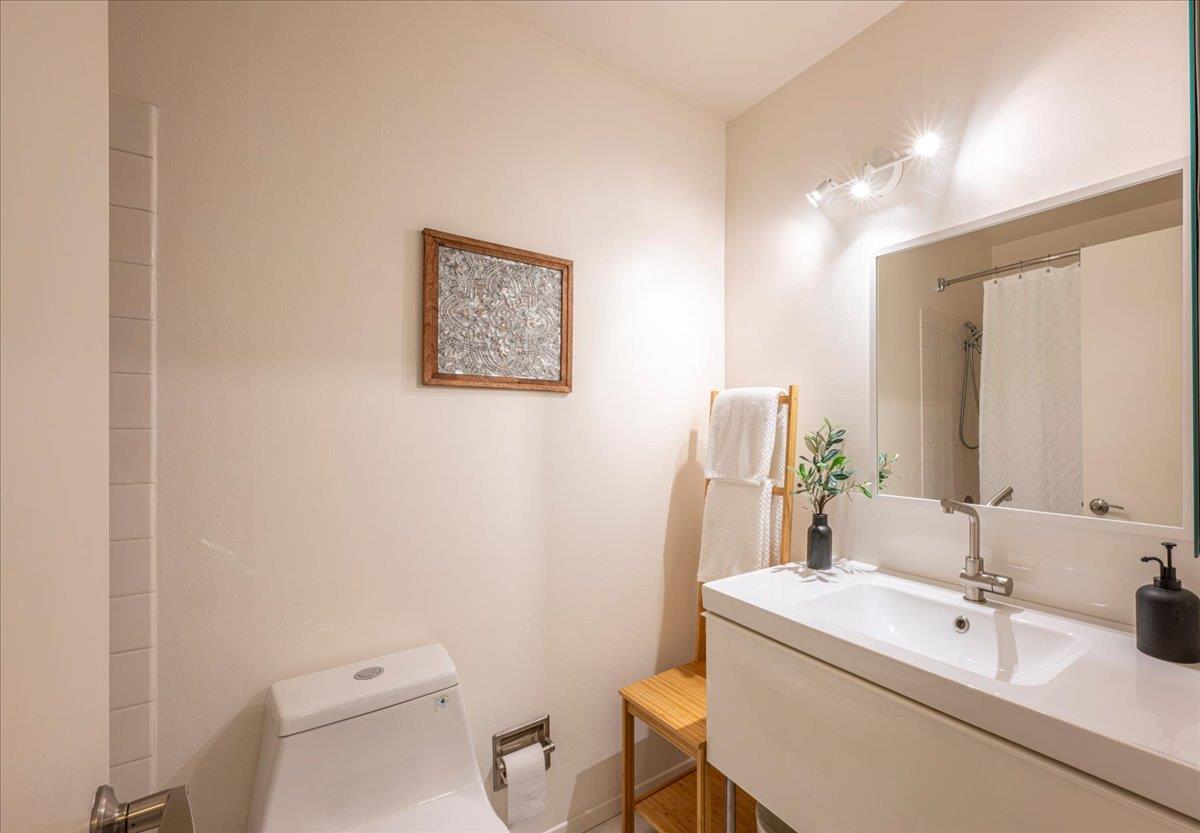 Detail Gallery Image 16 of 40 For 3374 Brittan Ave #13,  San Carlos,  CA 94070 - 3 Beds | 2 Baths