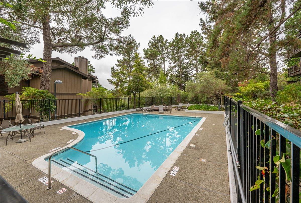 Detail Gallery Image 39 of 40 For 3374 Brittan Ave #13,  San Carlos,  CA 94070 - 3 Beds | 2 Baths