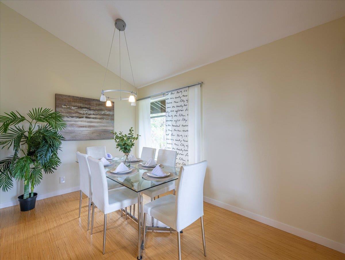 Detail Gallery Image 9 of 40 For 3374 Brittan Ave #13,  San Carlos,  CA 94070 - 3 Beds | 2 Baths