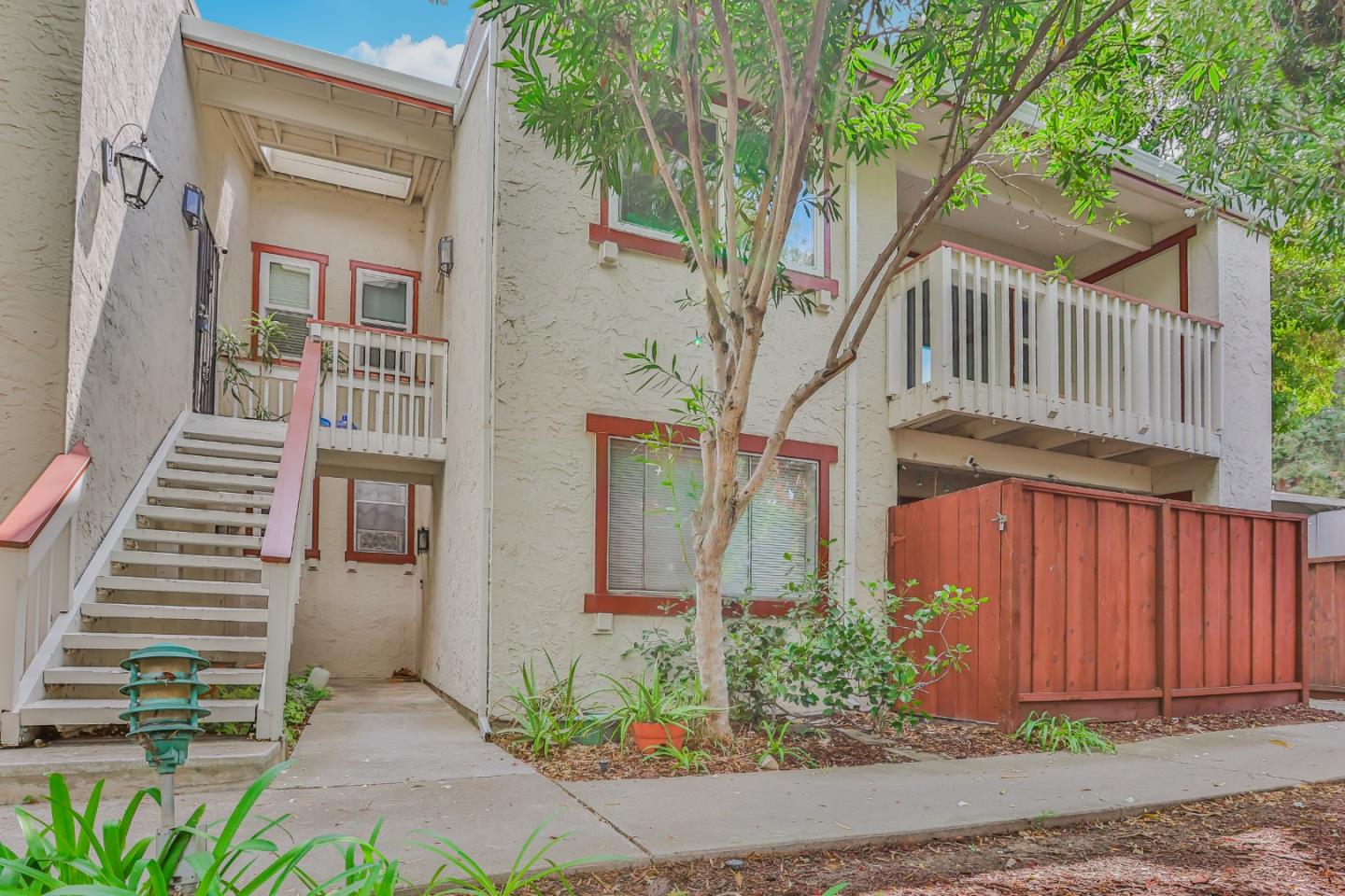 Detail Gallery Image 2 of 36 For 2625 Keystone Ave #210,  Santa Clara,  CA 95051 - 2 Beds | 2 Baths