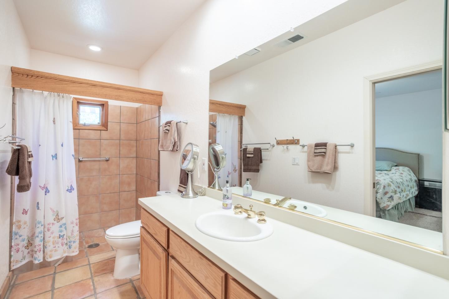 Detail Gallery Image 32 of 46 For 15560 China Rapids Dr, Red Bluff,  CA 96080 - 3 Beds | 2/1 Baths