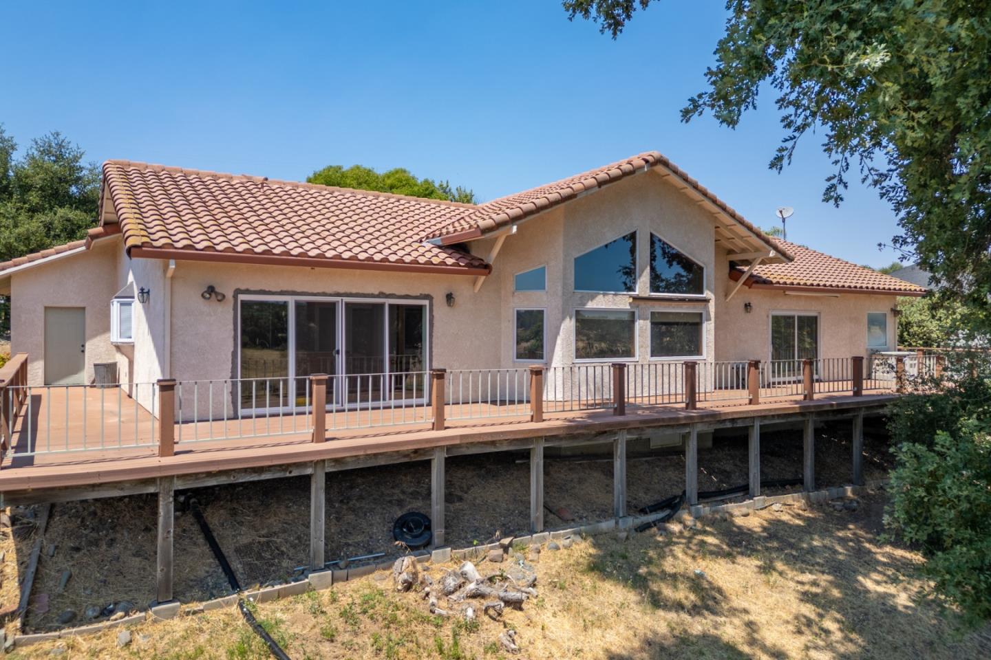 Detail Gallery Image 5 of 46 For 15560 China Rapids Dr, Red Bluff,  CA 96080 - 3 Beds | 2/1 Baths