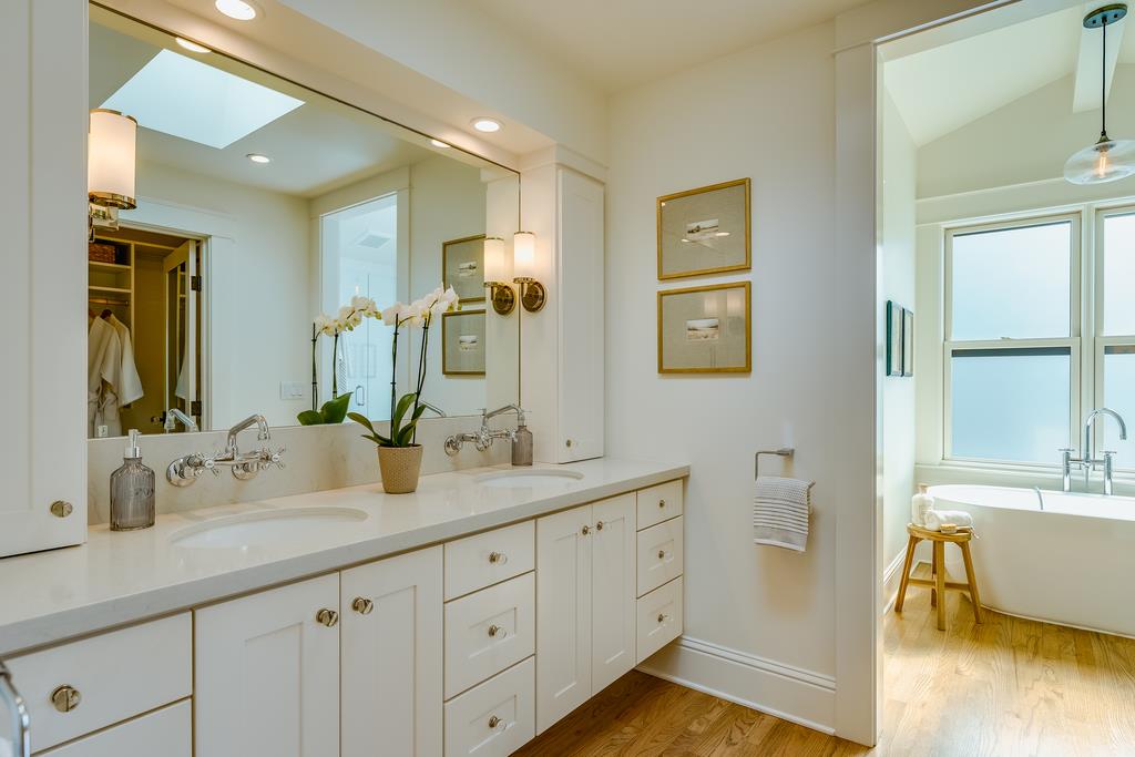 Detail Gallery Image 35 of 52 For 241 Walnut Ave, Santa Cruz,  CA 95060 - 2 Beds | 2 Baths