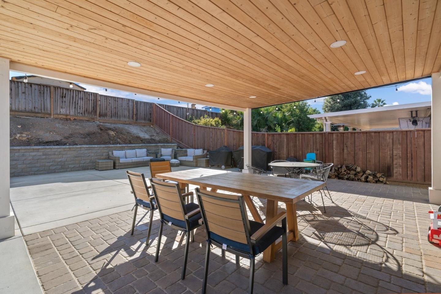 Detail Gallery Image 17 of 35 For 977 Feller Ave, San Jose,  CA 95127 - 3 Beds | 2 Baths