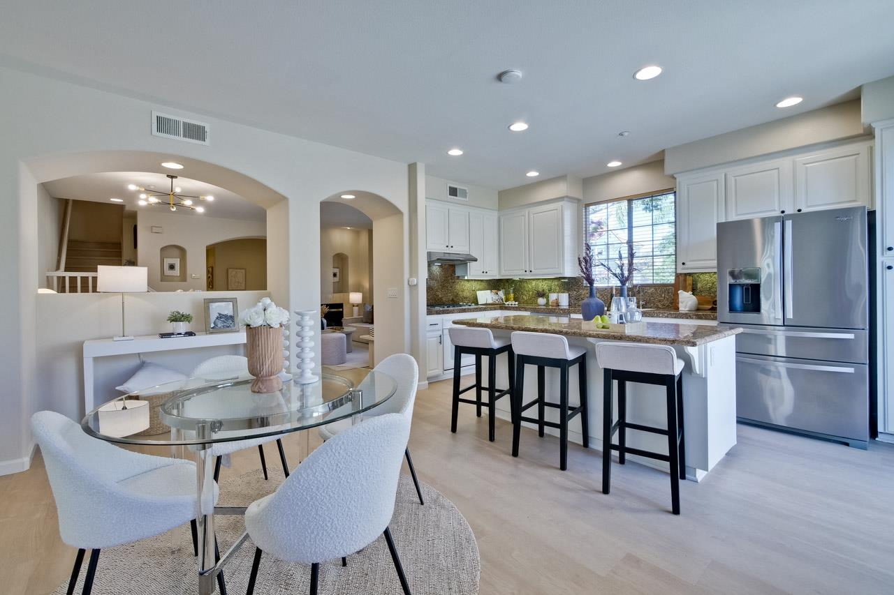 Detail Gallery Image 10 of 52 For 35489 Monterra Cir, Union City,  CA 94587 - 3 Beds | 2/1 Baths