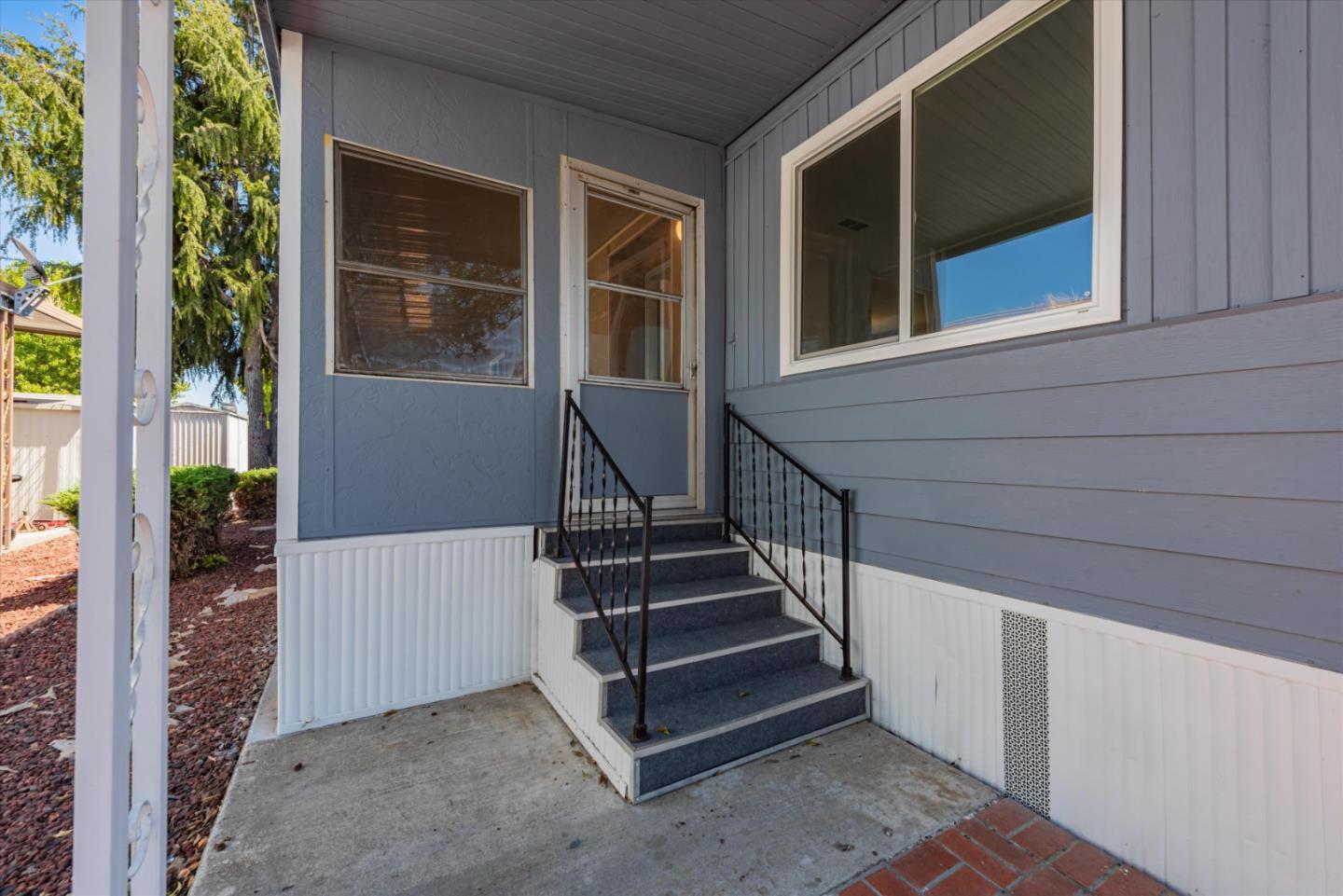 Detail Gallery Image 4 of 38 For 28722 Miranda St #202,  Hayward,  CA 94544 - 2 Beds | 0 Baths