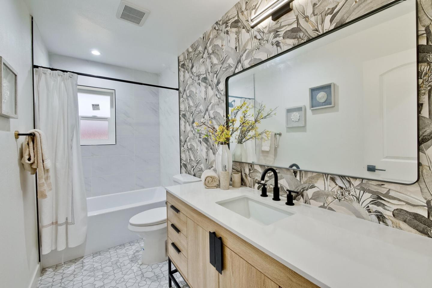 Detail Gallery Image 25 of 31 For 7011 Fairmount Ave, El Cerrito,  CA 94530 - 3 Beds | 2 Baths