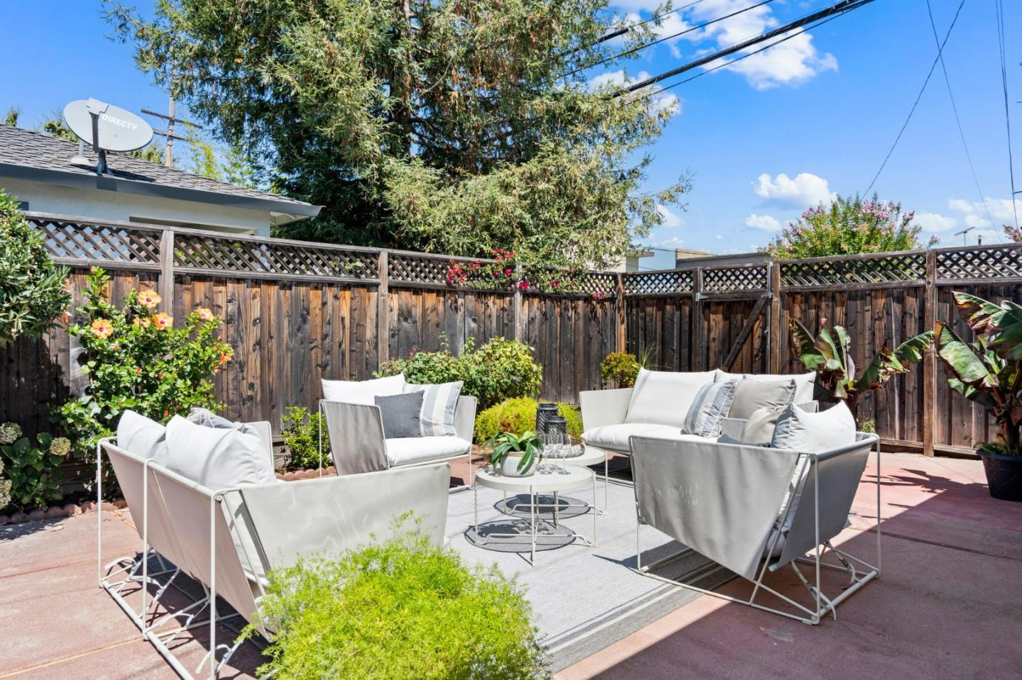 Detail Gallery Image 30 of 37 For 1659 Walnut St, San Carlos,  CA 94070 - 3 Beds | 1/1 Baths