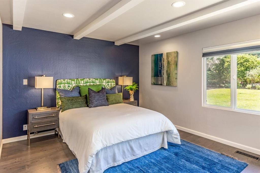 Detail Gallery Image 17 of 29 For 26636 Altamont, Los Altos Hills,  CA 94022 - 5 Beds | 3/1 Baths