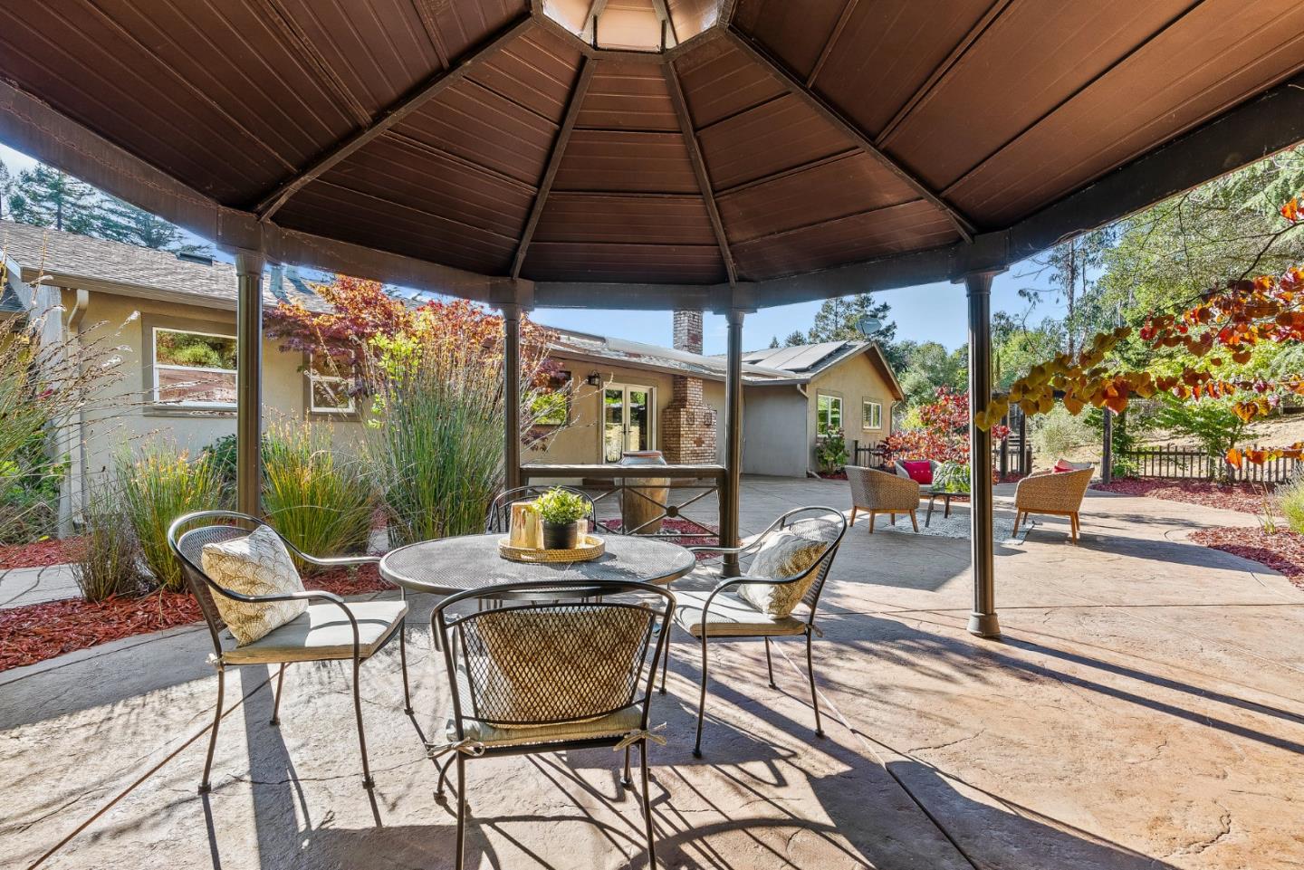 Detail Gallery Image 12 of 56 For 255 Brooktree Ranch Rd, Aptos,  CA 95003 - 4 Beds | 2/1 Baths